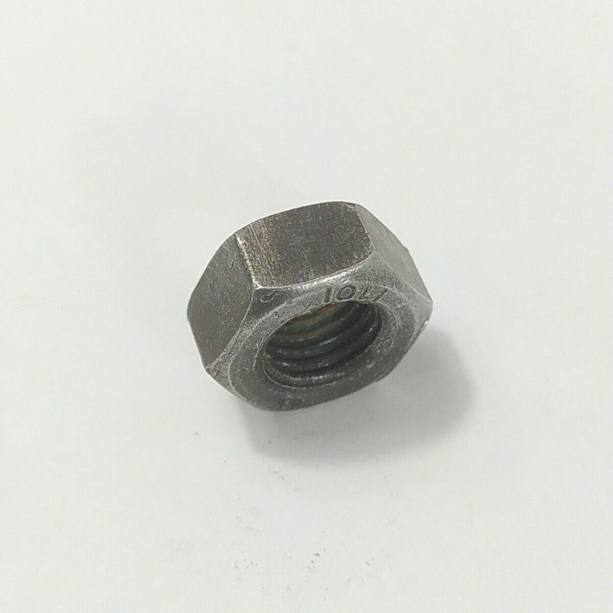 Ricambi DECESPUGLIATORE HUSQVARNA 39 R usati DADO bullone VOLANO DI ACCENSIONE