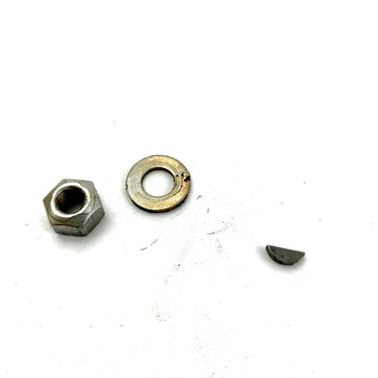 motosega CASTOR ALPINA 450 ricambio DADO E FERMO VOLANO di avviamento Usato
