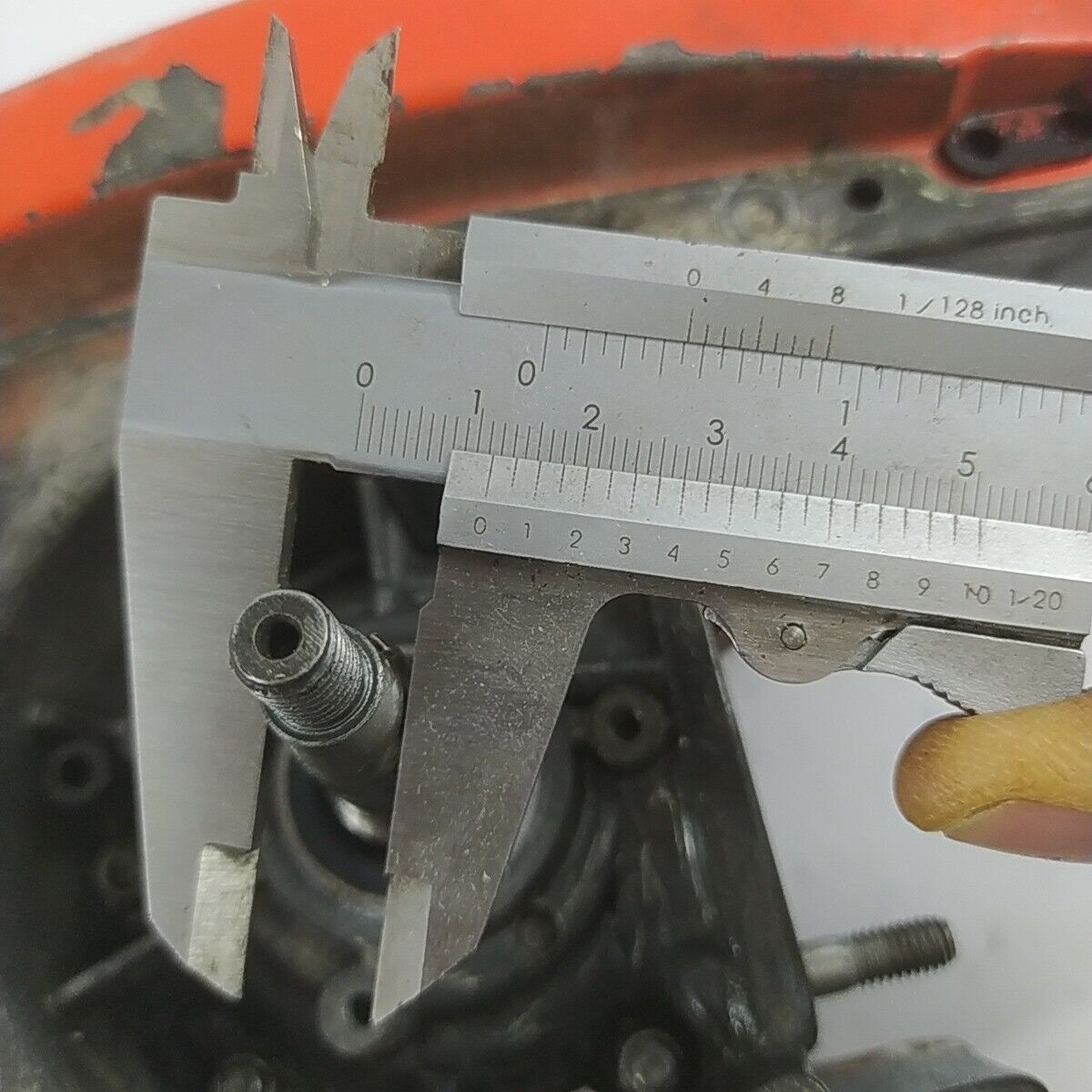 ricambio TELAIO BASAMENTO E ALBERO MOTORE MANICO per motosega CASTOR C 70 usati