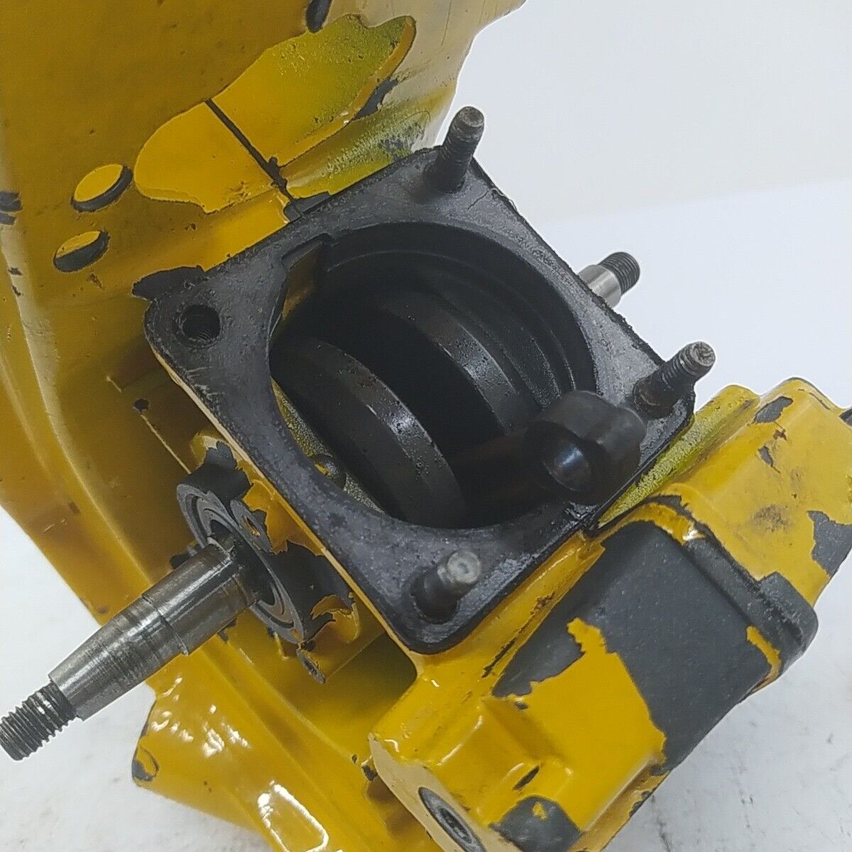 ricambio CARTER BASAMENTO ALBERO MOTORE Per motosega ALPINA PROF 70 usati