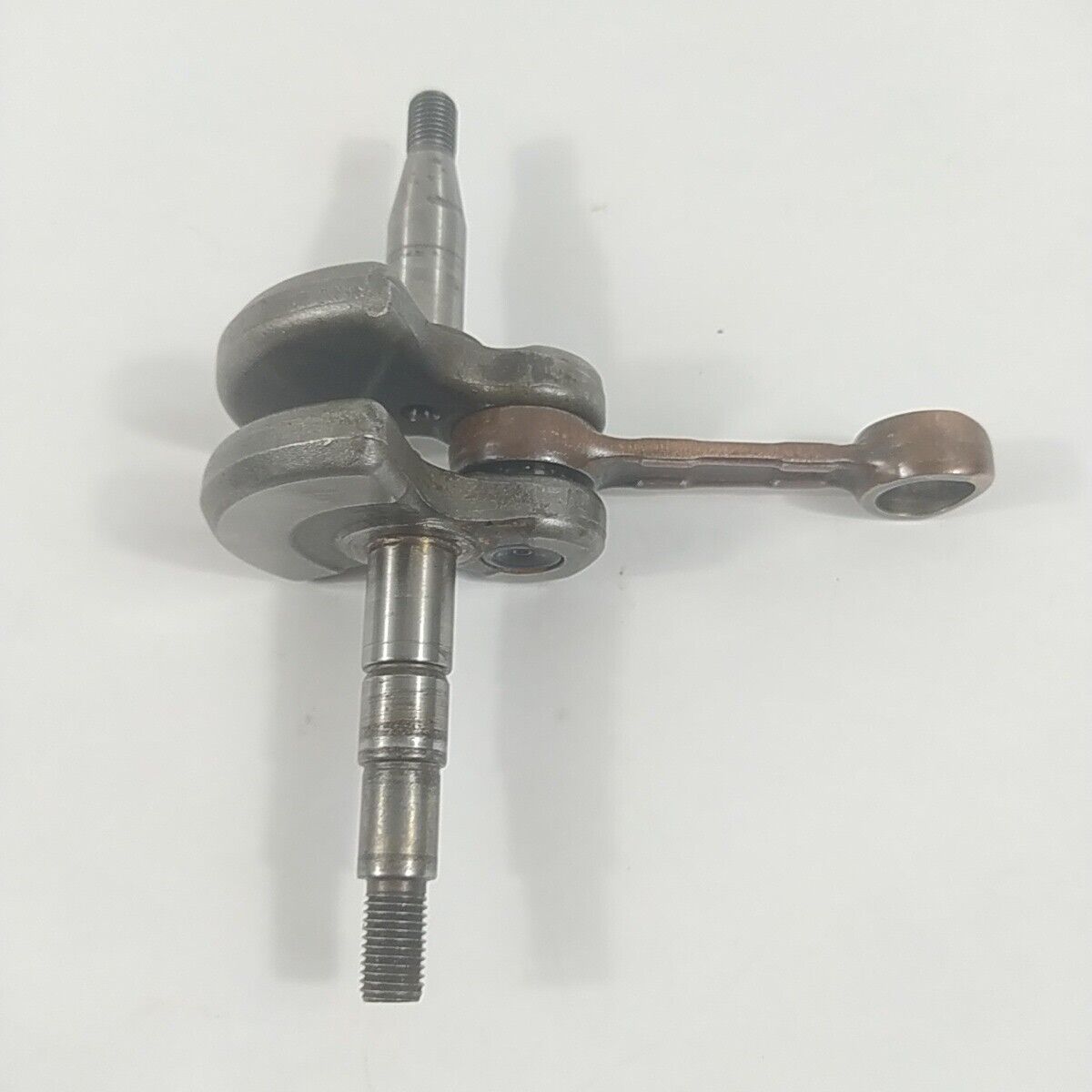 Ricambio ALBERO MOTORE ORIGINALE PER MOTOSEGA POULAN usato