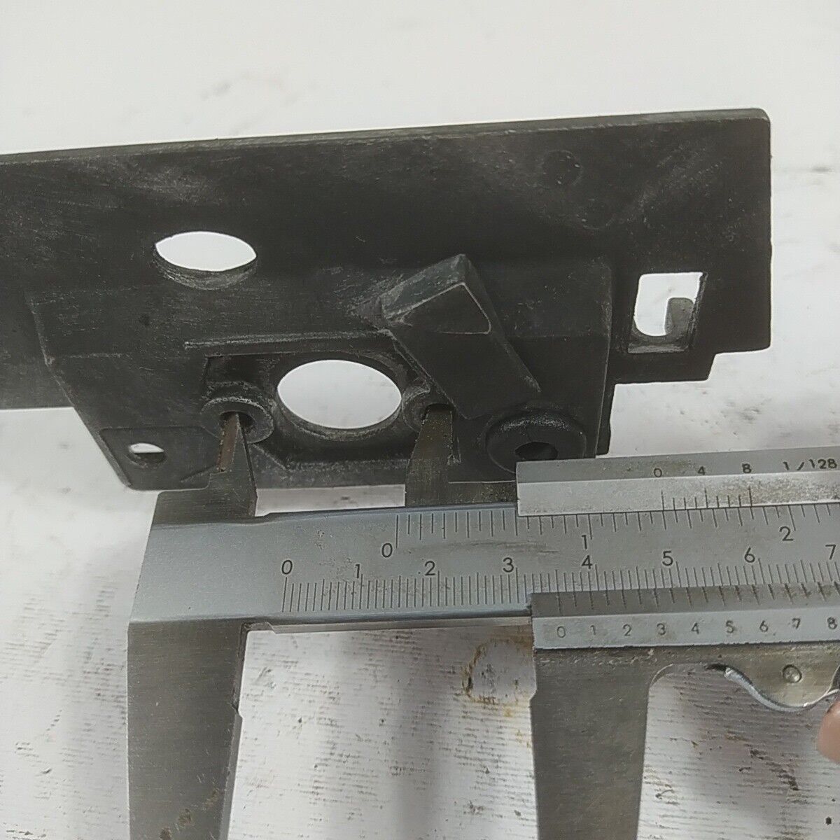 Ricambio per motosega CASTOR ALPINA 450 FLANGIA COLLETTORE CARBURATORE usato