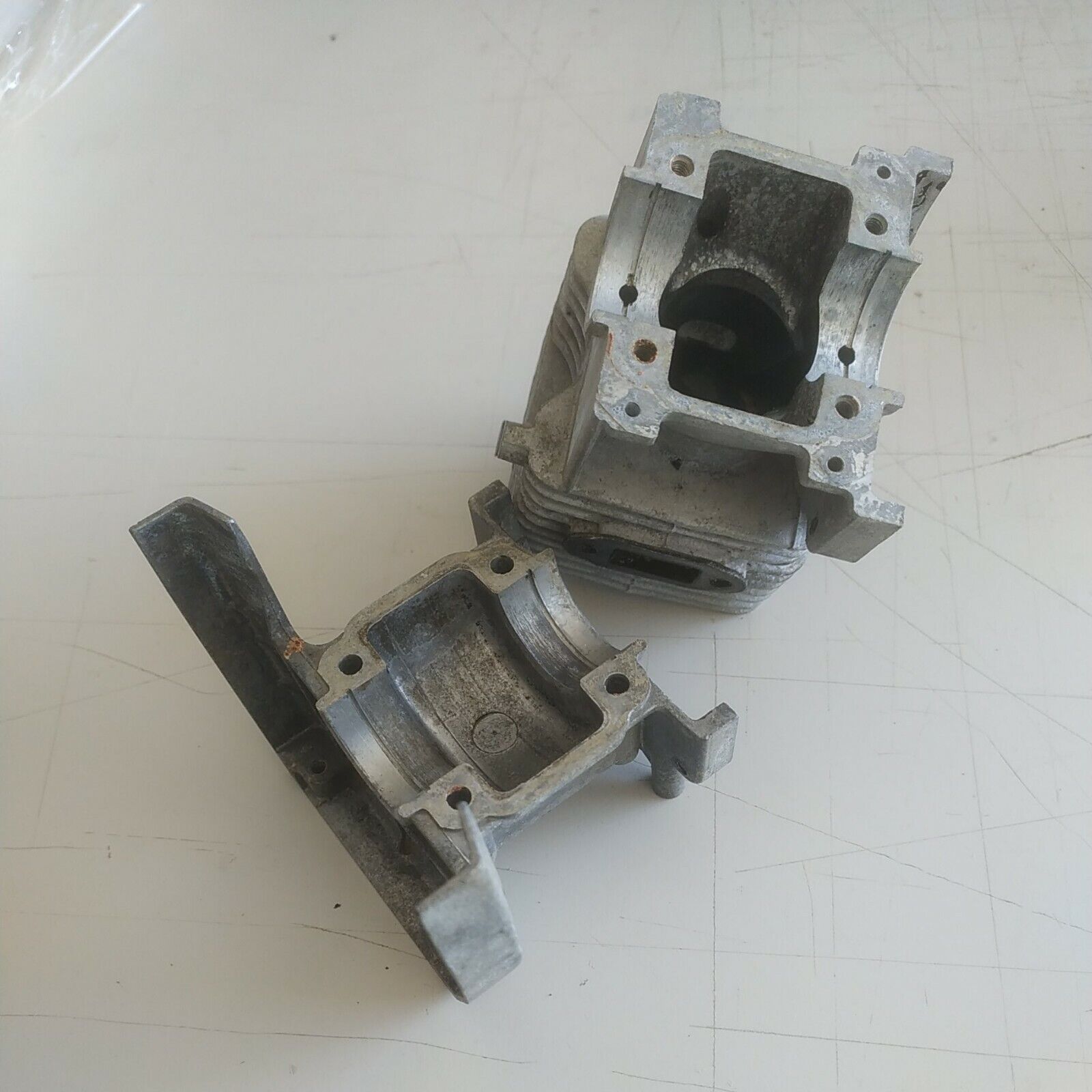 CILINDRO pistone motore DECESPUGLIATORE EMAK EFCO JET 300 ricambi usati