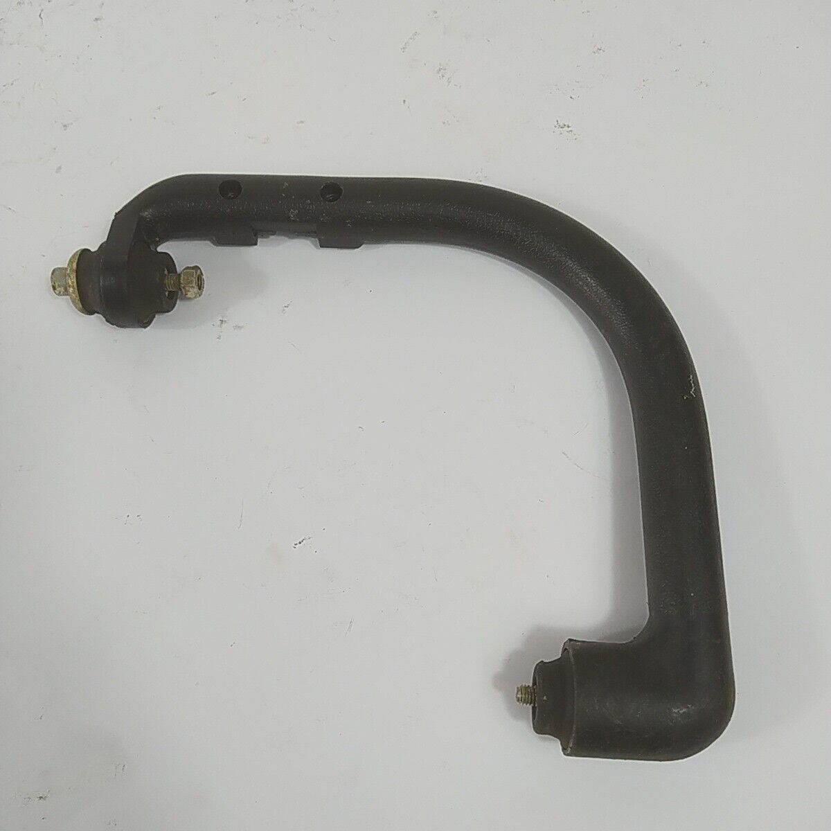 Ricambi MANIGLIA IMPUGNATURA SUPERIORE per motosega ALPINA CASTOR 41 usati