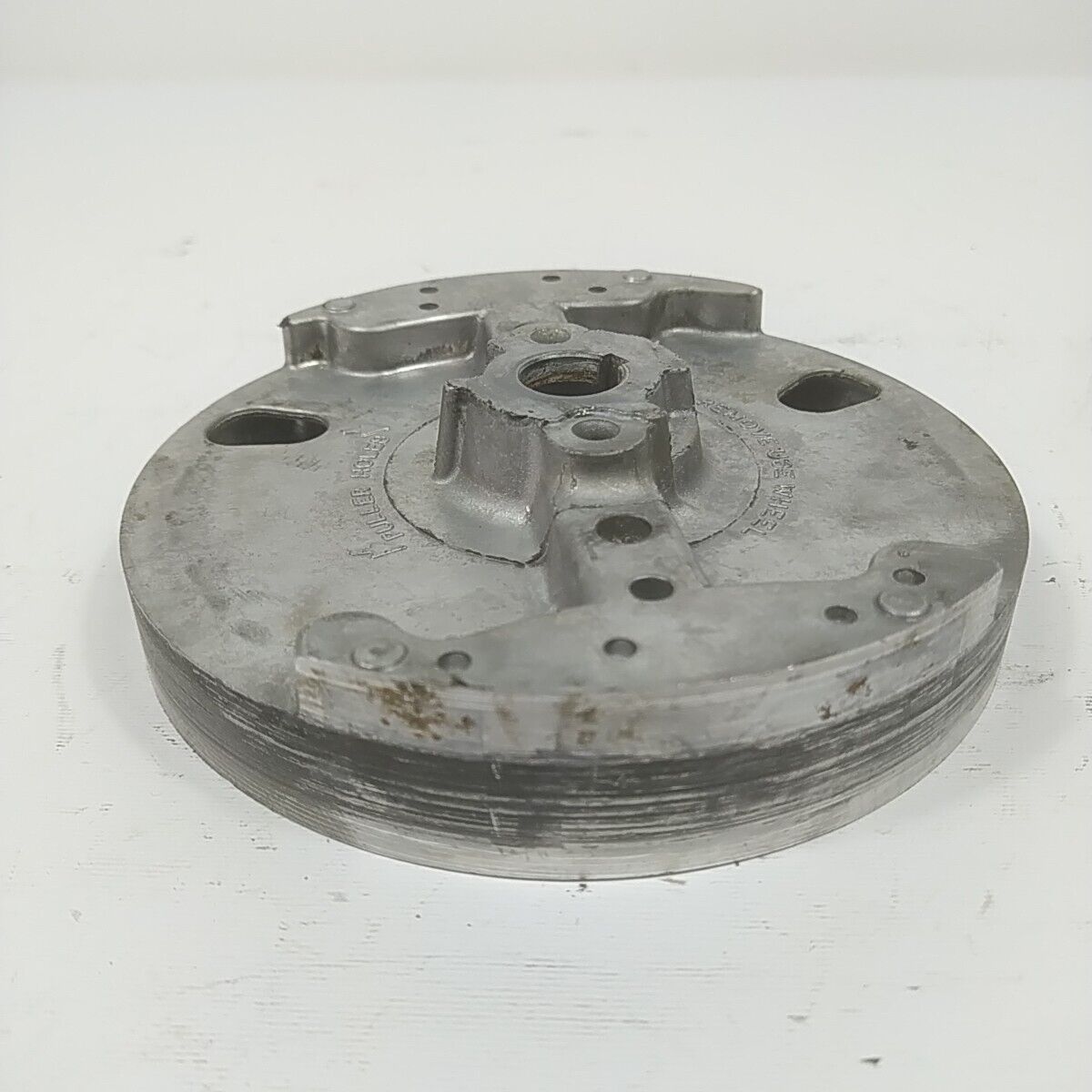 Ricambi VOLANO MAGNETICO AVVIAMENTO per tosaerba Briggs & Stratton 675 EXi usati