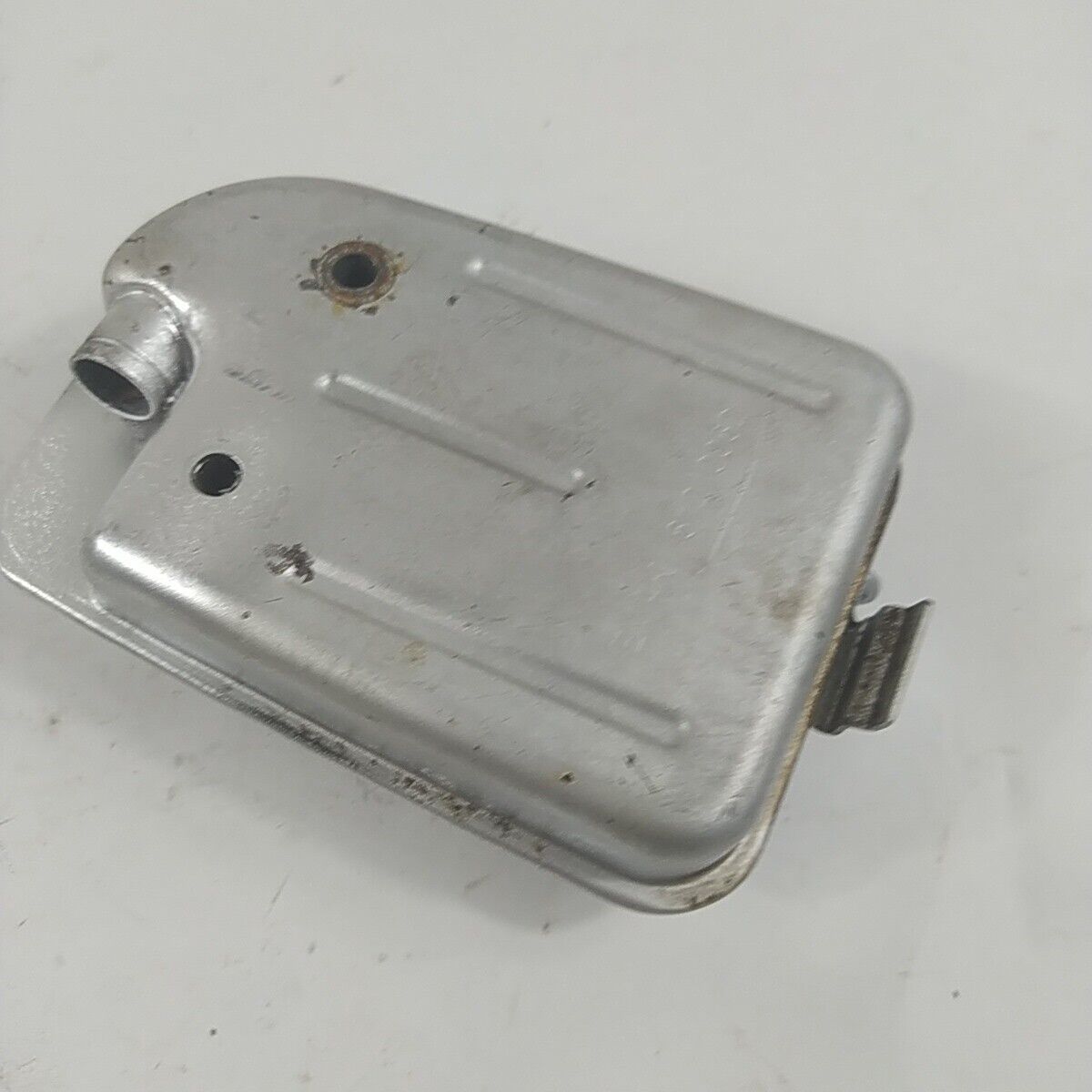 Ricambio MARMITTA SILENZIATORE TERMINALE DI SCARICO DECESPUGLIATORE ALPINA usato