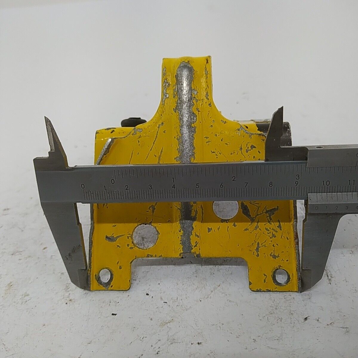 ricambio COPERCHIO COPRI MOTORE TELAIO MANICO Per motosega ALPINA PROF 70 usati