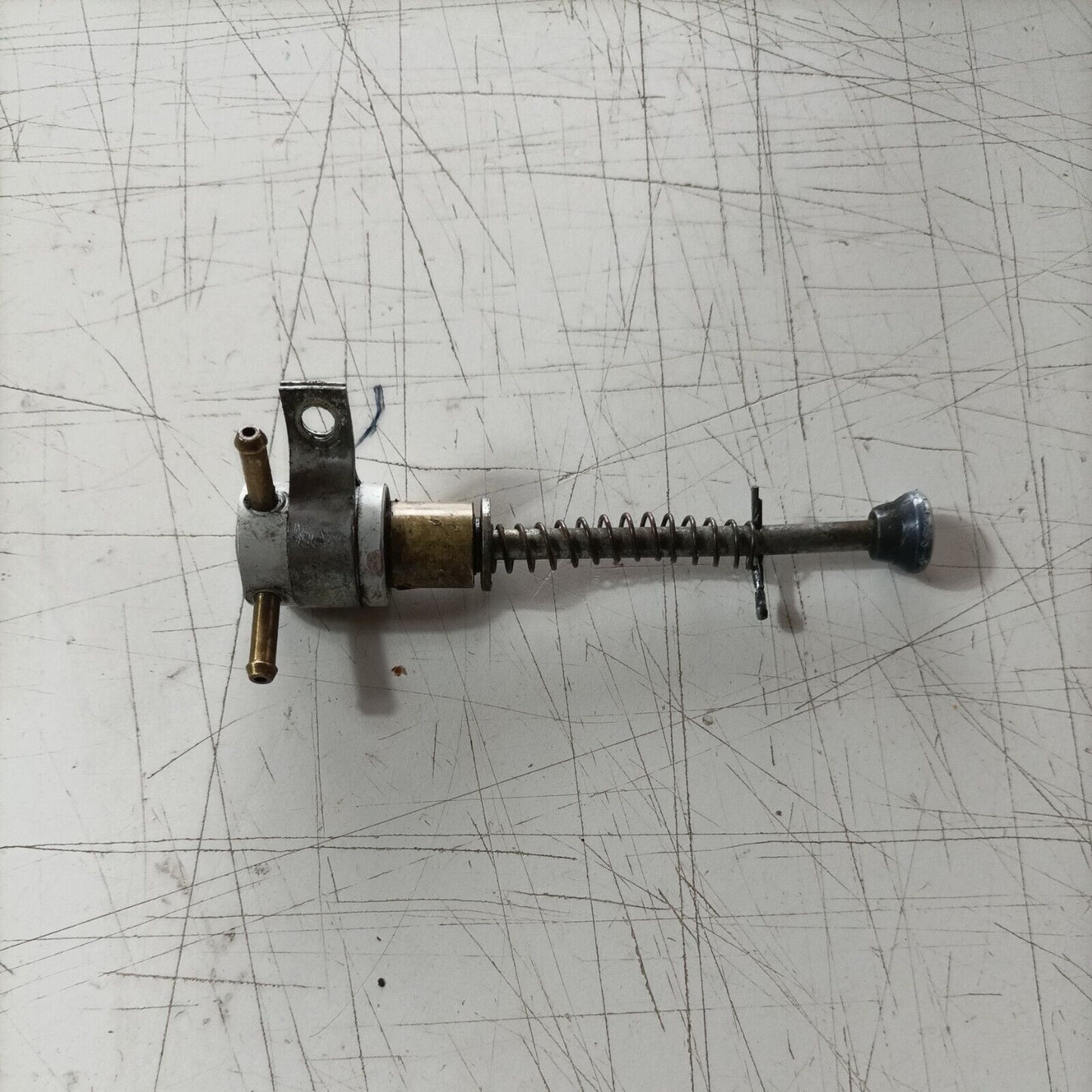 MANIGLIA MANICO IMPUGNATURA SUPERIORE PER MOTOSEGA CASTOR C70 ALPINA A70