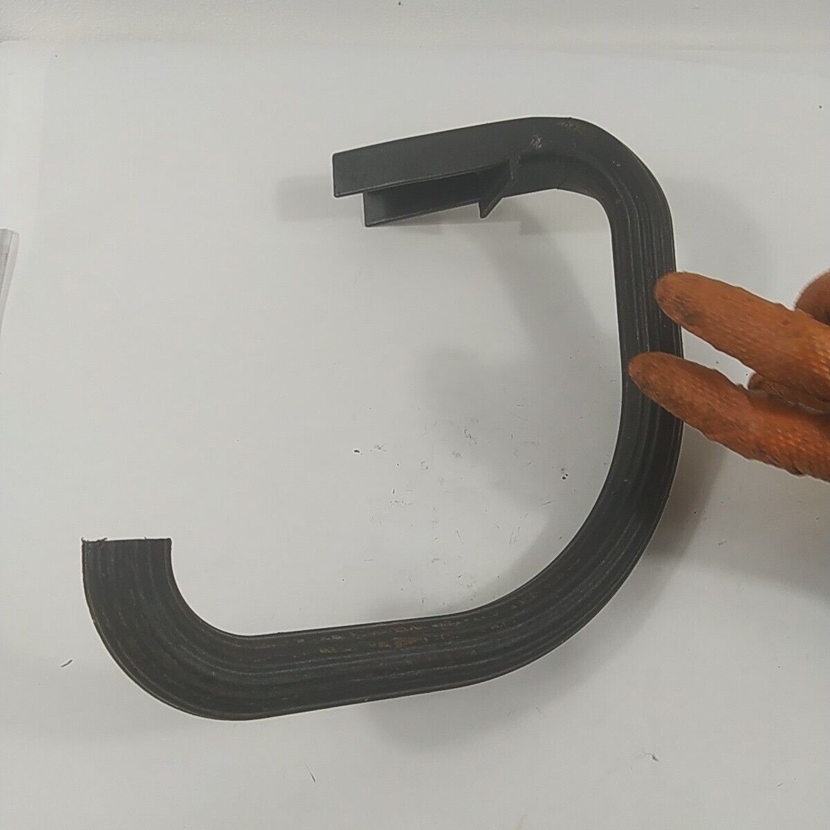 Ricambio MANIGLIA MANICO IMPUGNATURA SUPERIORE PER MOTOSEGA POULAN usato