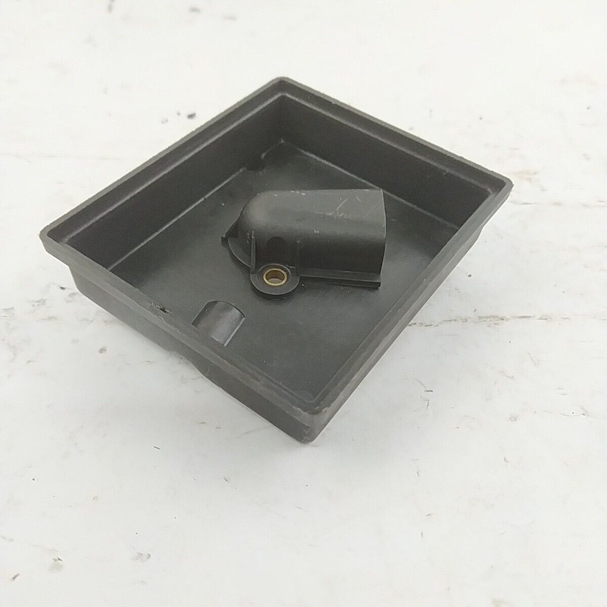Ricambio SCATOLA FILTRO ARIA usato DECESPUGLIATORE MCCULLOCH CABRIO Elite 