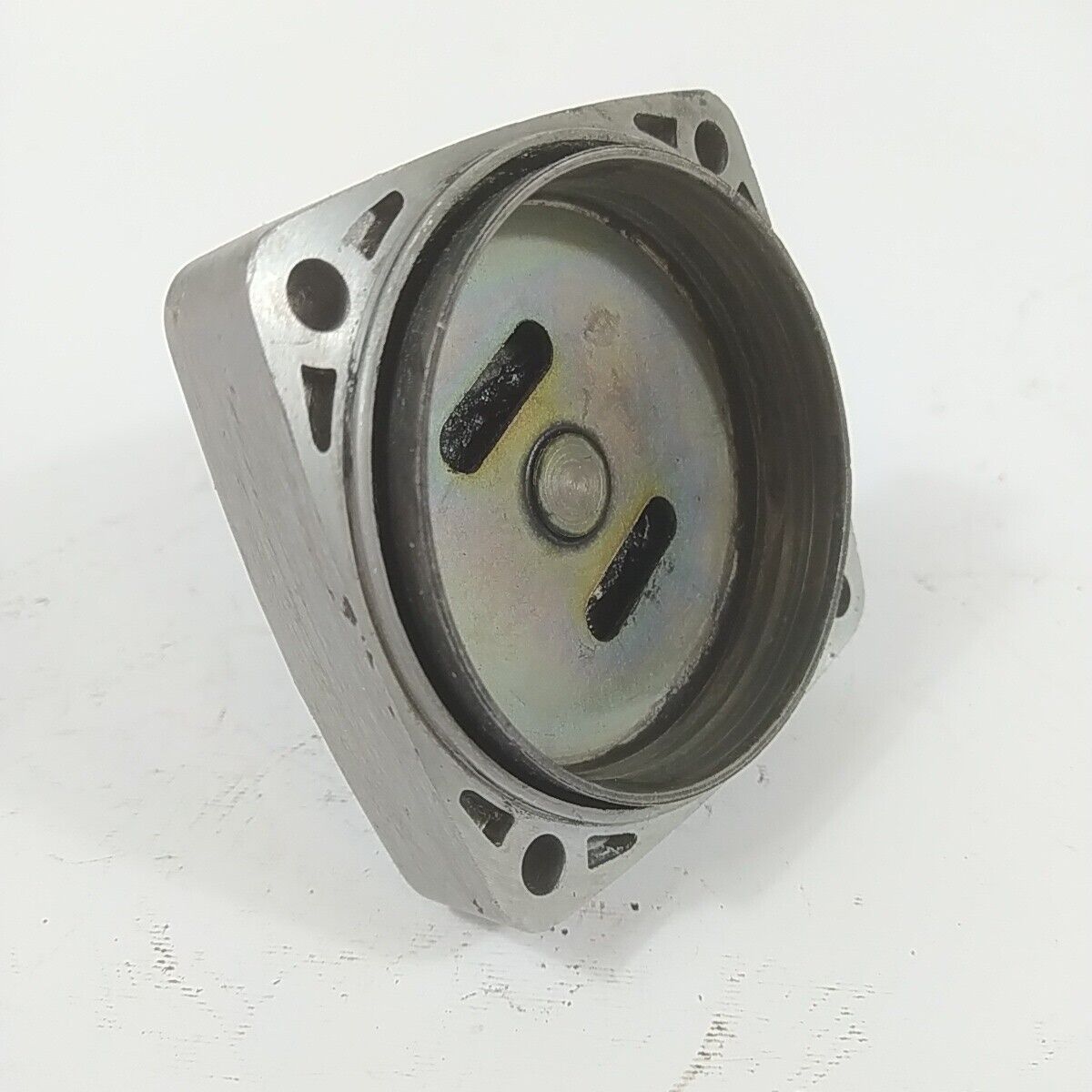 SUPPORTO CAMPANA FRIZIONE usato per decespugliatore MITSUBISHI T170 T200 serie T