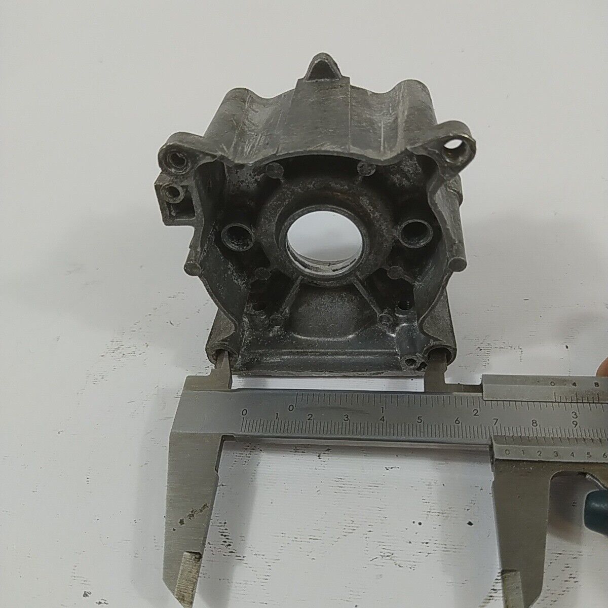 Ricambio CARTER BASAMENTO MOTORE usato per decespugliatore MITSUBISHI MARUYAMA