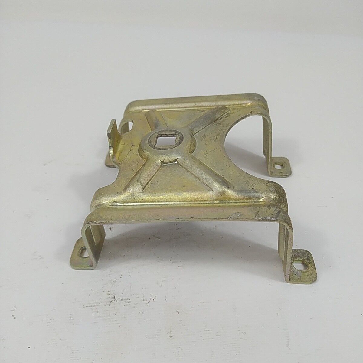 Ricambio per decespugliatore EFCO 8420 8425 8510 STAFFA MOTORE A ZAINO usato
