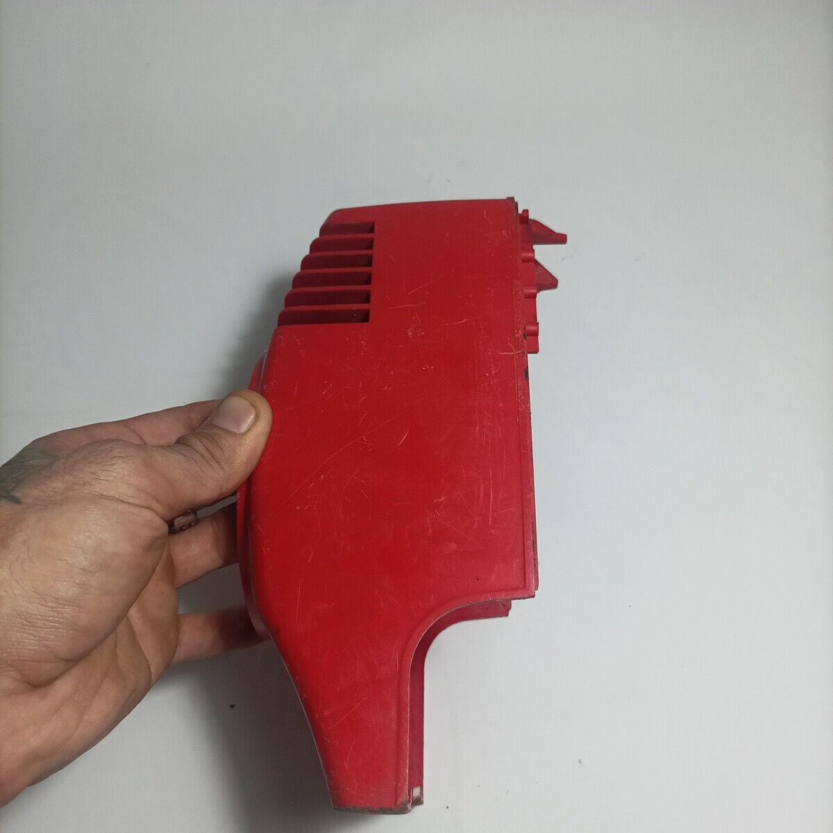 COPERCHIO copri MOTORE per decespugliatore EMAK EFCO 8260 Oleomac ricambio usato