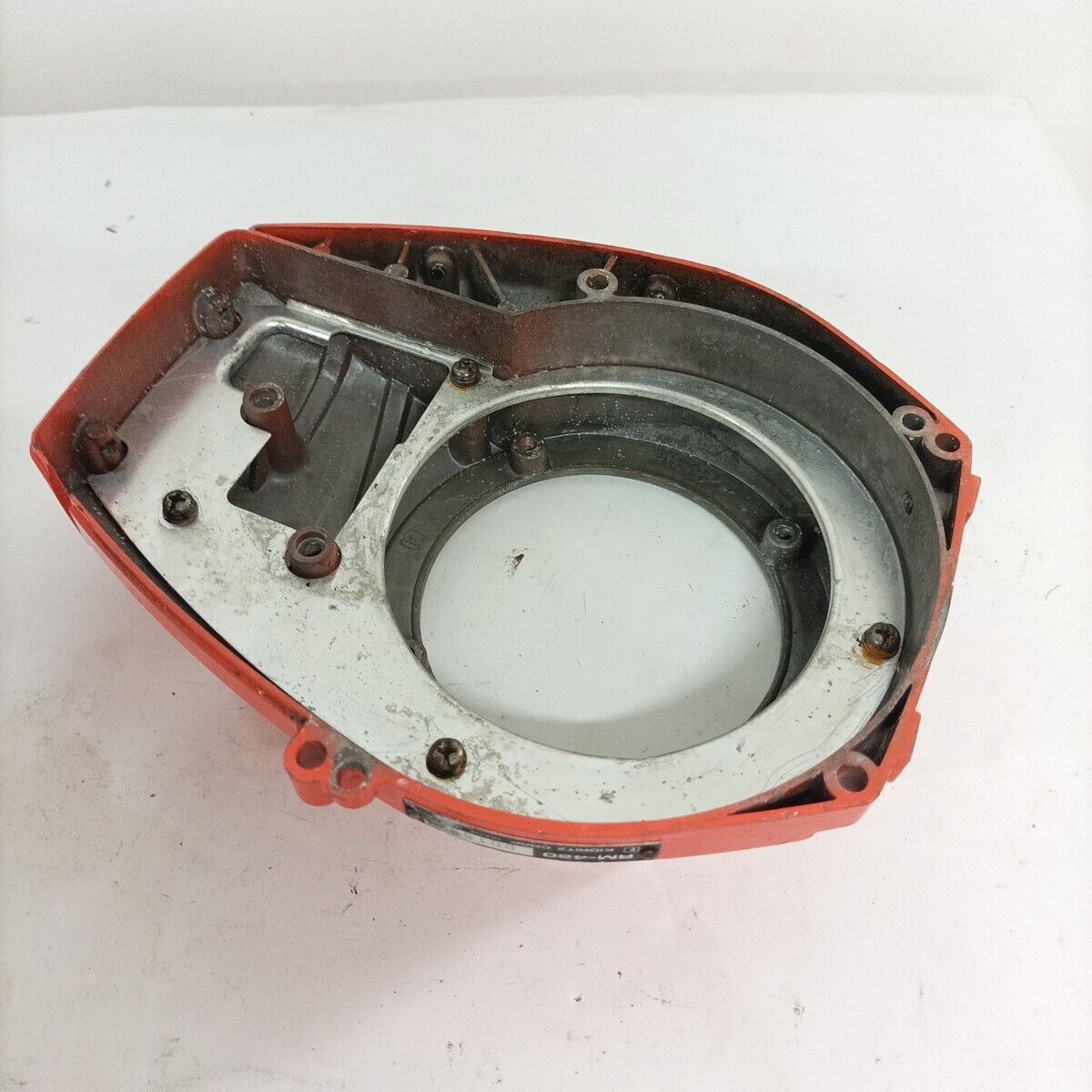 Ricambio DECESPUGLIATORE ECHO RM - 460 COPERCHIO VOLANO SUPPORTO ASTA usato