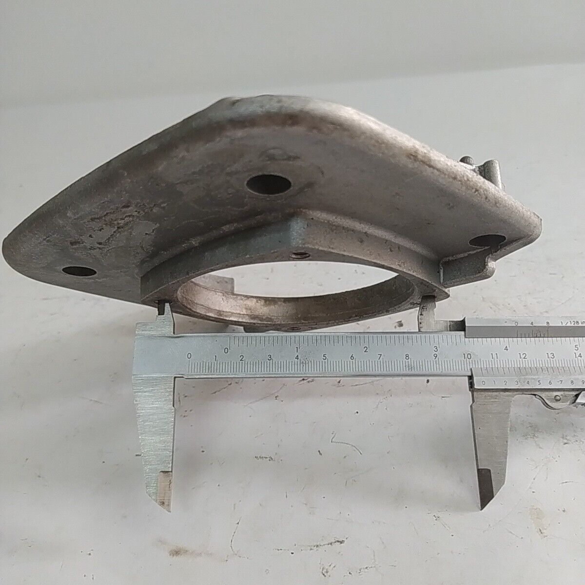 Ricambio CARTER SUPPORTO CAMPANA usato per decespugliatore MARUYAMA 420 42