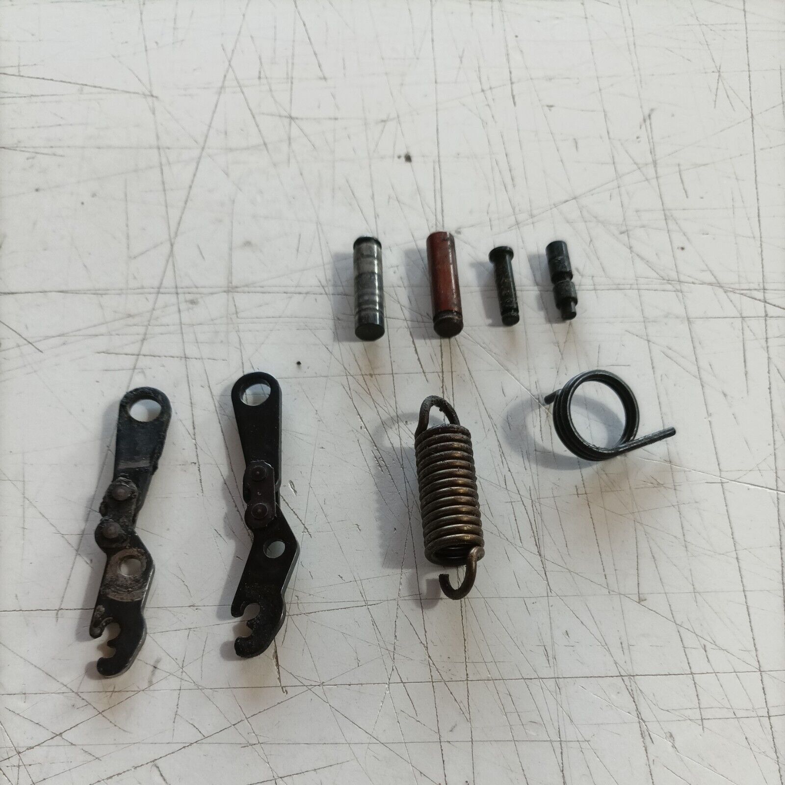 FRENO CATENA protezione BLOCCO PER MOTOSEGA EMAK OLEOMAC 940 940C ricambi usati