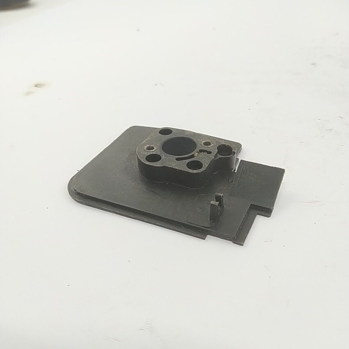 Ricambi per MOTOSEGA BLITZ 501 OLEOMAC 251 usati FLANGIA COLLETTORE CARBURATORE