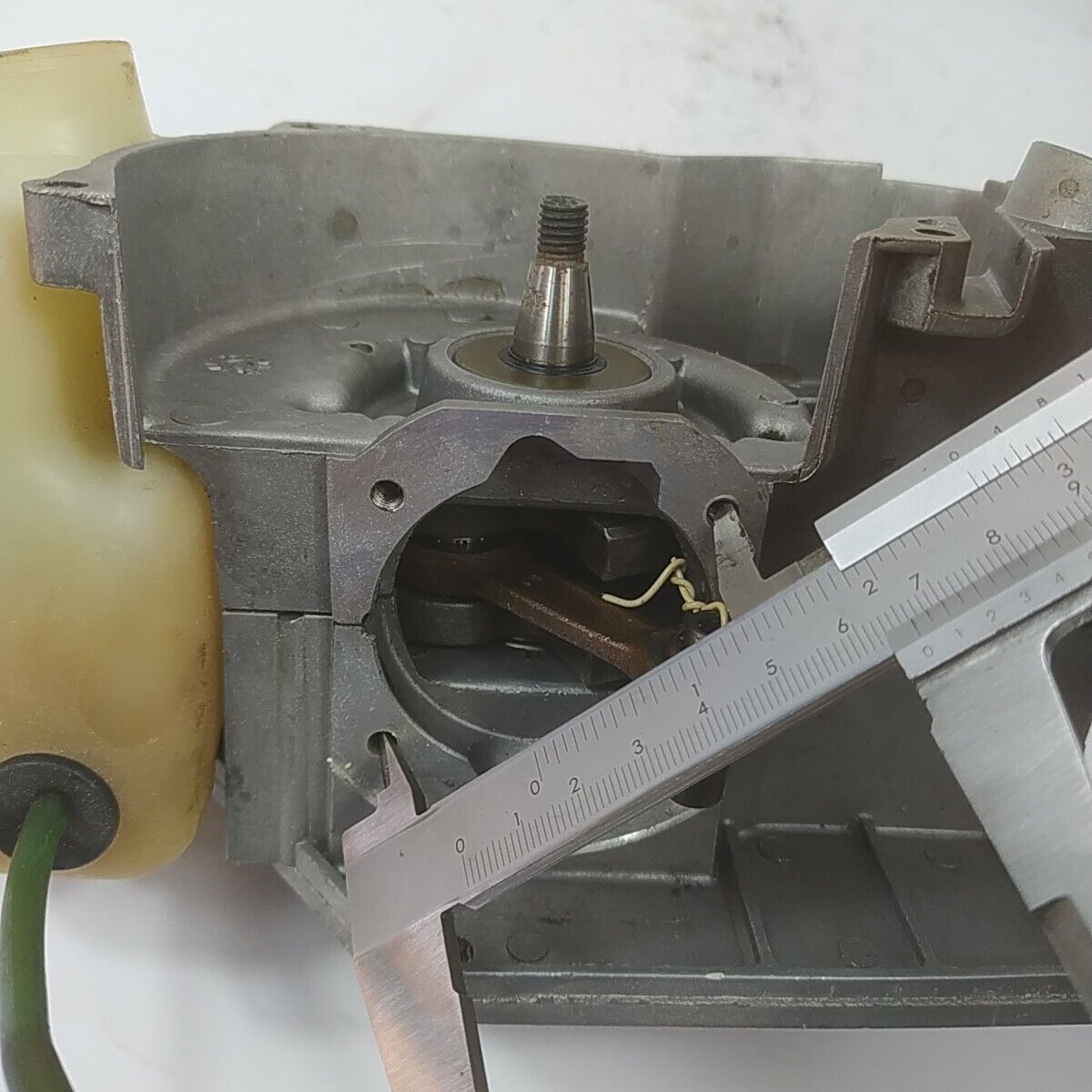 Ricambio CARTER BASAMENTO CON ALBERO MOTORE per motosega McCulloch MC 540 usato