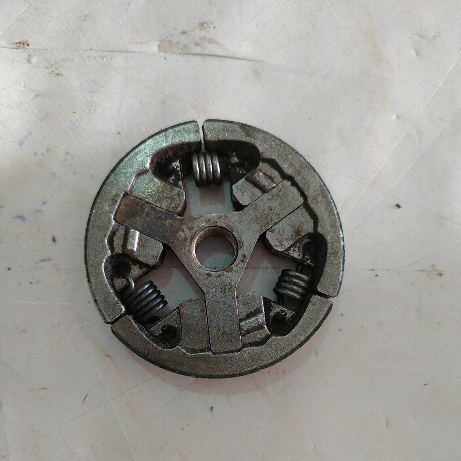 CAMPANA E FRIZIONE completo ORIGINALE PER MOTOSEGA SOLO 646 ricambi usati