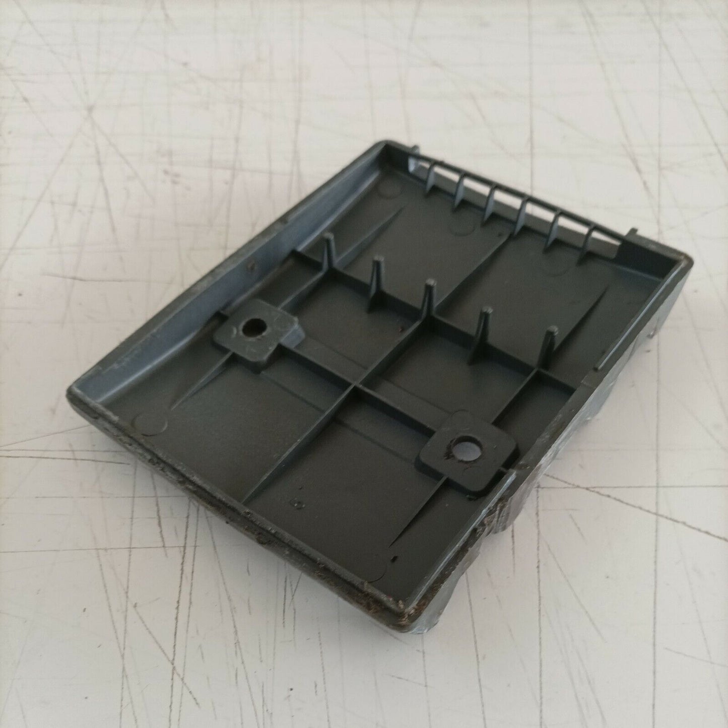 COPERCHIO filtro aria E COPRI carburatore PER MOTOSEGA EFCO 134 ricambi usati