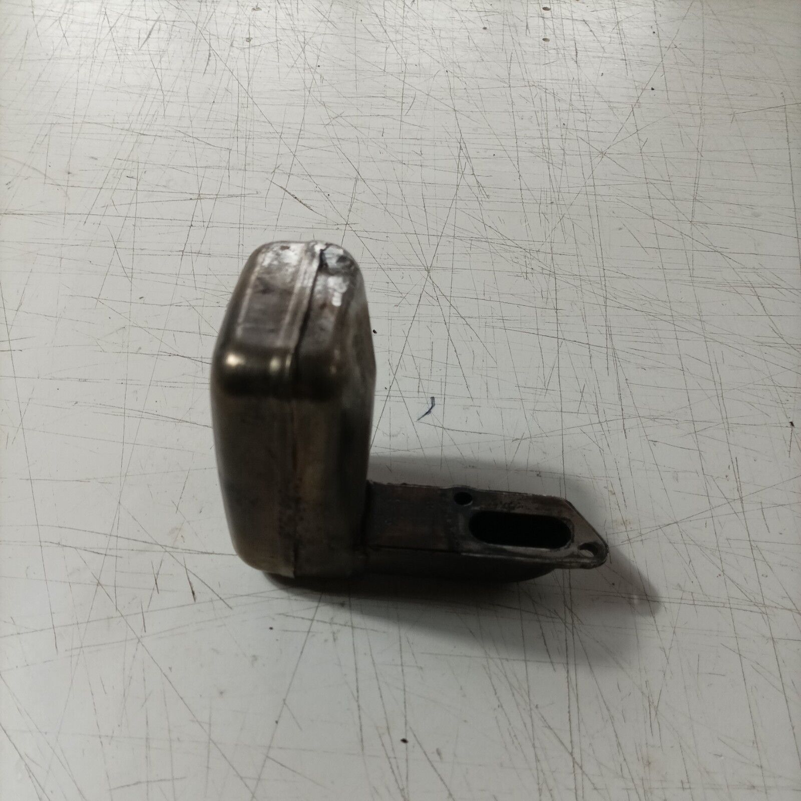 SILENZIATORE MARMITTA TERMINALE DI SCARICO PER MOTOSEGA CASTOR C 70 ALPINA A 70