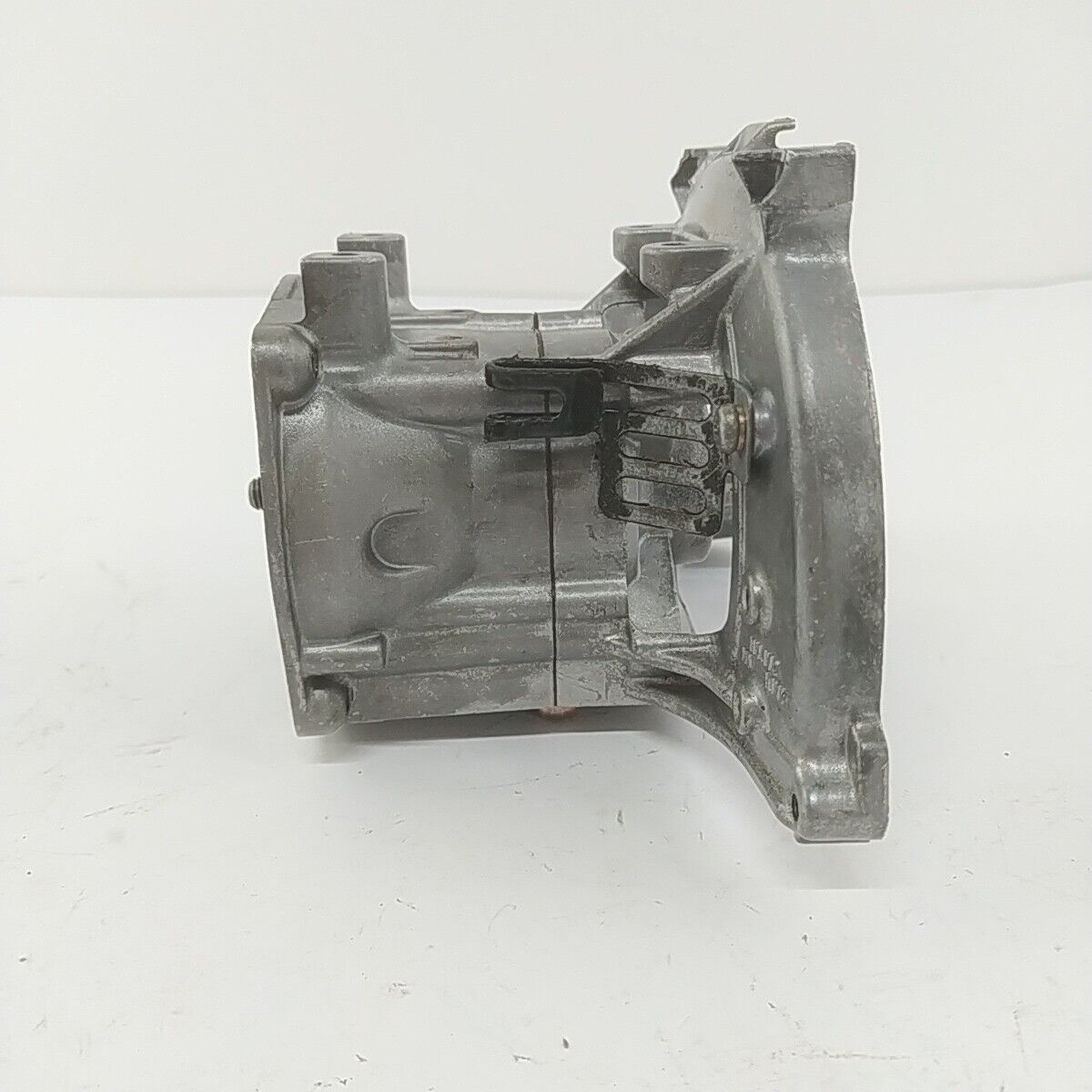 Ricambio usato CARTER BASAMENTO E ALBERO MOTORE decespugliatore MITSUBISHI T200