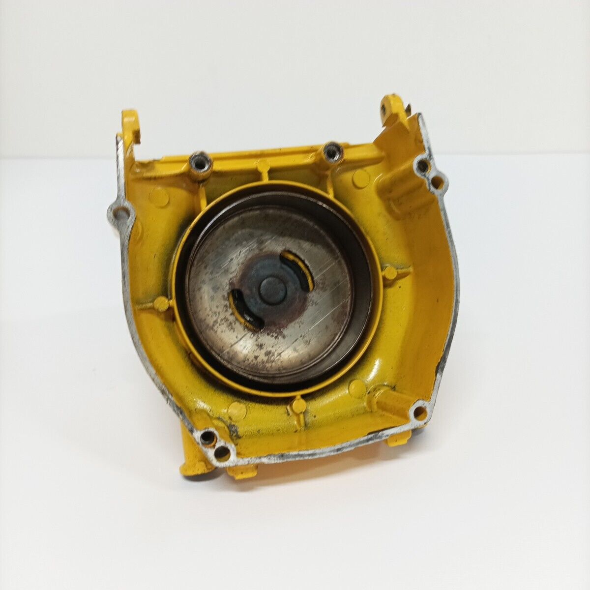 Ricambio supporto CAMPANA FRIZIONE usato decespugliatore EMAK DYNAMAC DB 40 L