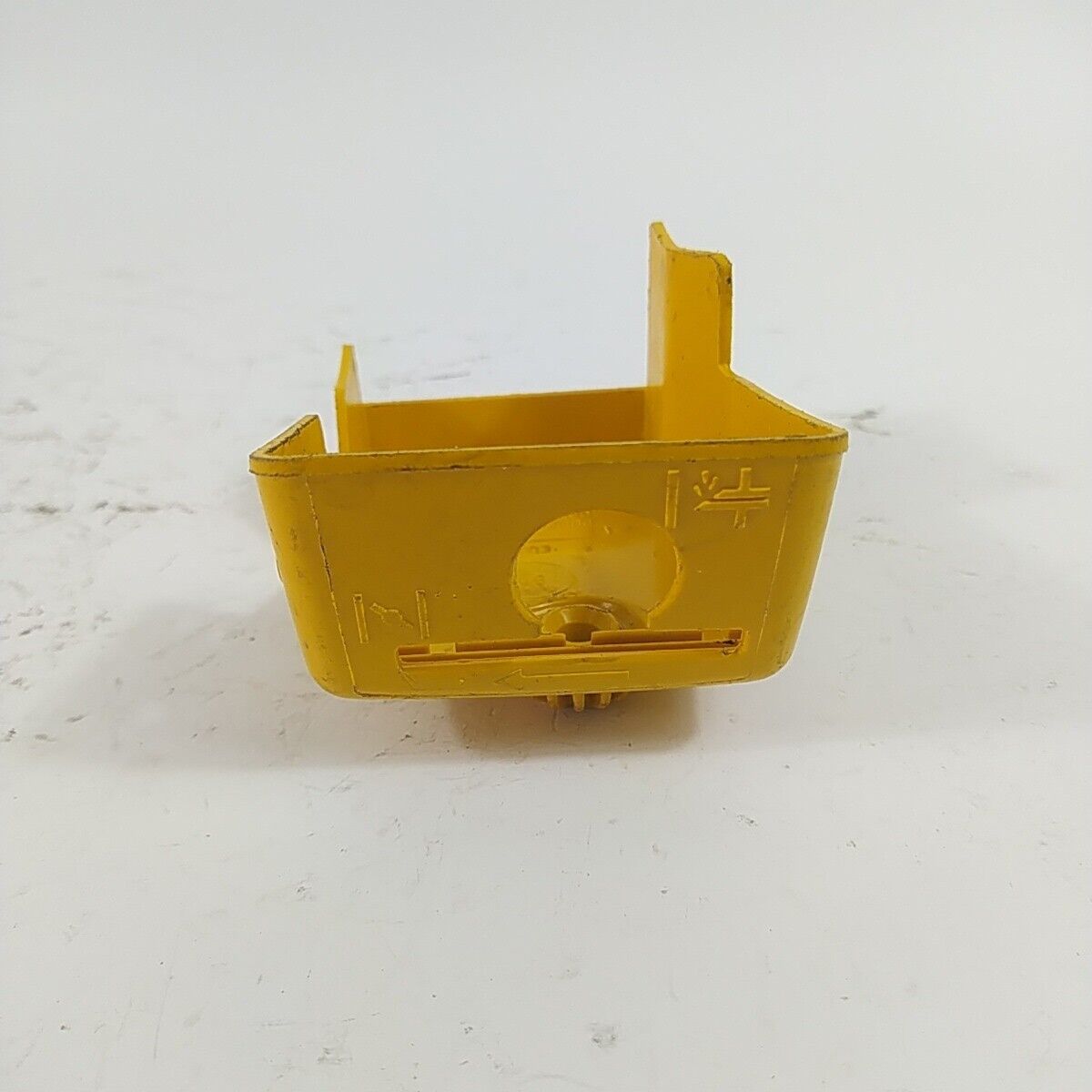 Ricambio DECESPUGLIATORE ALPINA STAR 41 COPERCHIO FILTRO DELL' ARIA usato