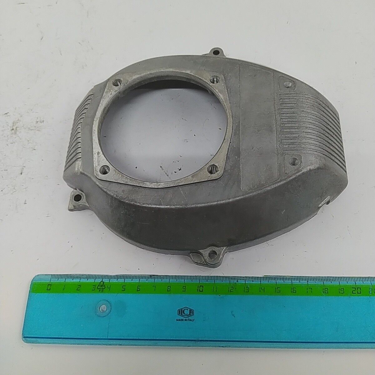 Ricambio usato COPERCHIO MOTORE supporto campana decespugliatore MITSUBISHI T200