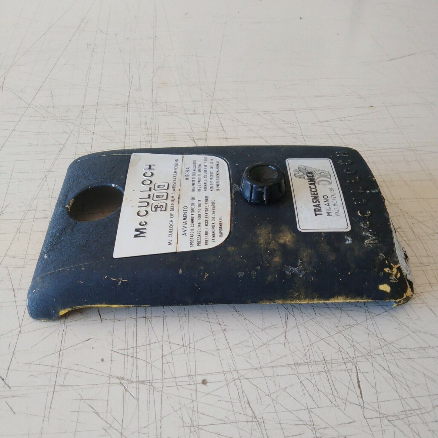 CARTER COPERCHIO filtro aria e motore PER MOTOSEGA McCULLOCH 300 ricambi usati