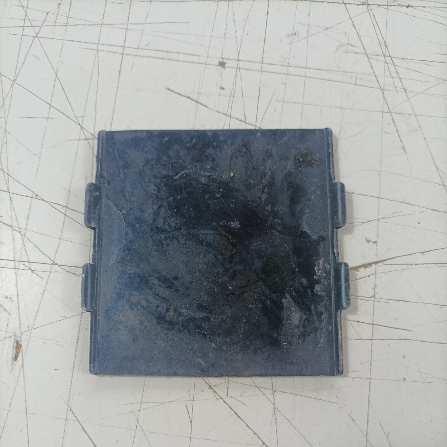 ricambio usato COPERCHIO LAMIERINO POMPA OLIO PER MOTOSEGA castor ALPINA PROF 45