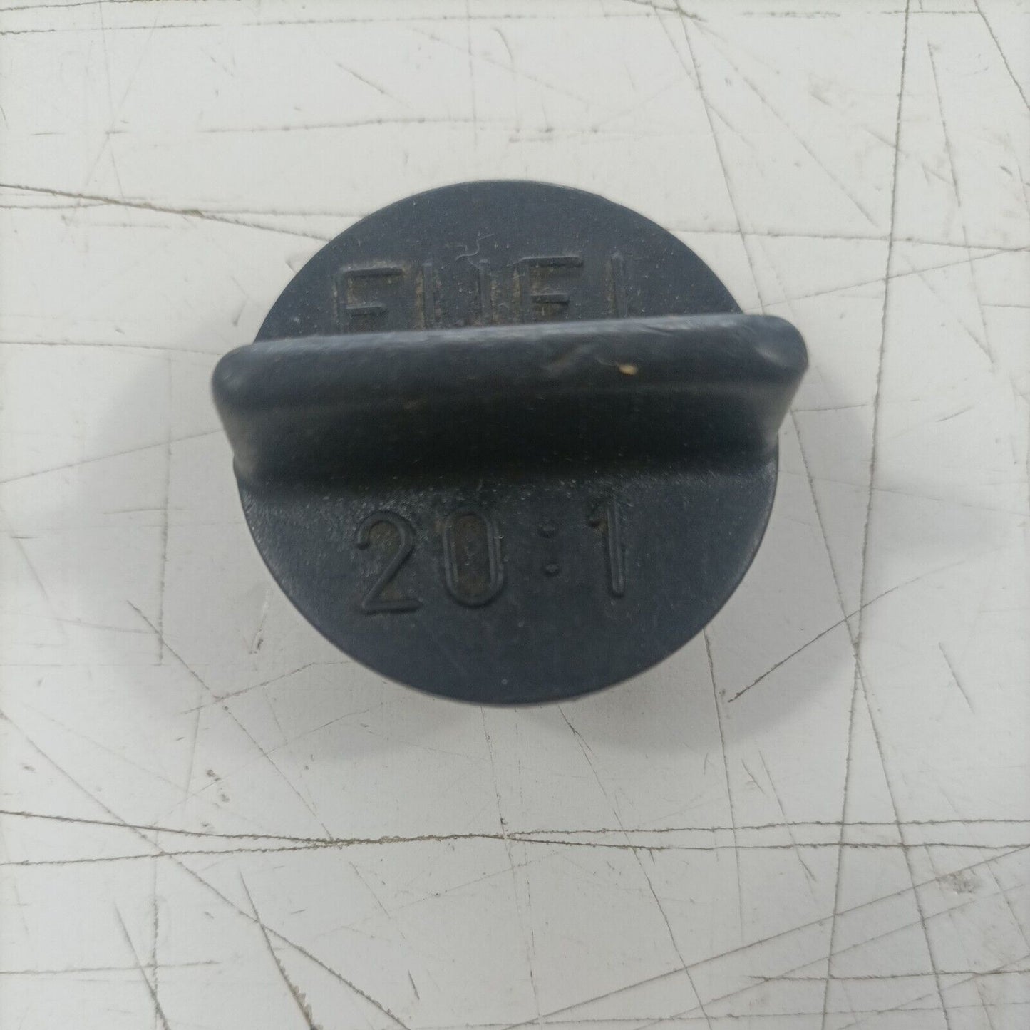 MOTOSEGA OLEOMAC OM 251 TAPPO serbatoio CARBURANTE MISCELA ricambi usati