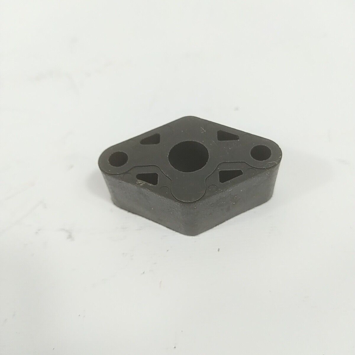 Ricambi usati per decespugliatore MCCULLOCH BP 38 FLANGIA COLLETTORE CARBURATORE