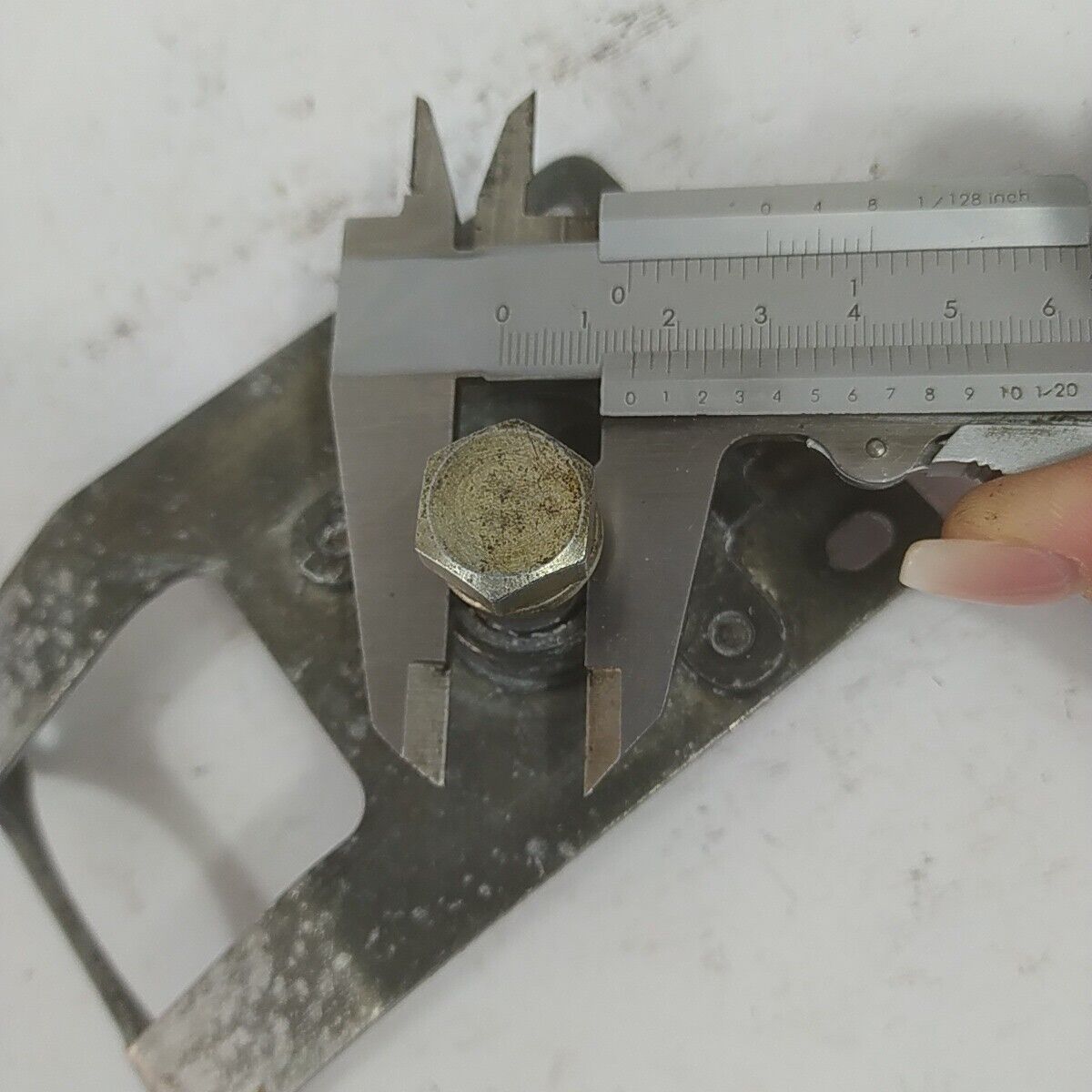 Ricambio per decespugliatore ECHO RM - 380 STAFFA SUPPORTO MOTORE A ZAINO usato