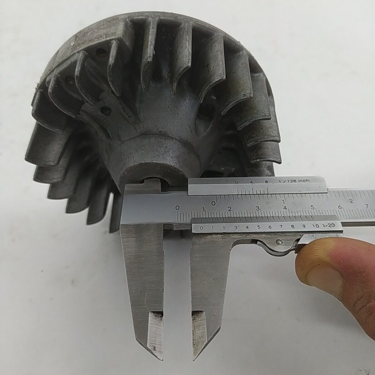 Ricambi DECESPUGLIATORE ALPINA star 41 F VOLANO magnetico di  avviamento usato