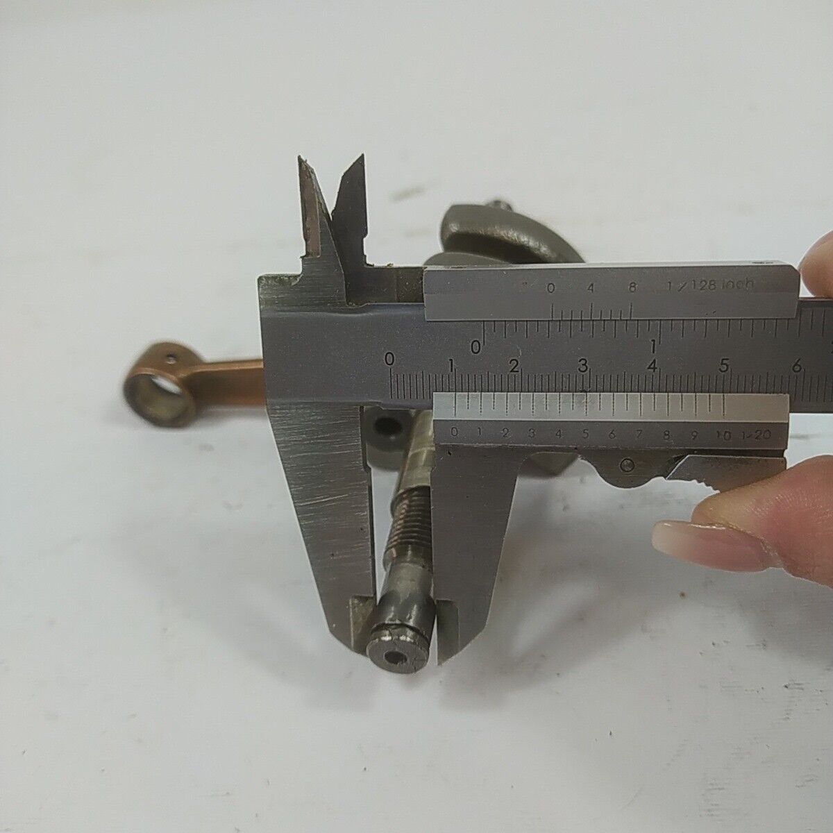 Ricambio ALBERO MOTORE ORIGINALE per motosega CASTOR CP 700 usato