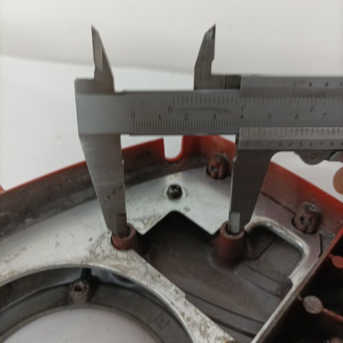 Ricambio DECESPUGLIATORE ECHO RM - 460 COPERCHIO VOLANO SUPPORTO ASTA usato