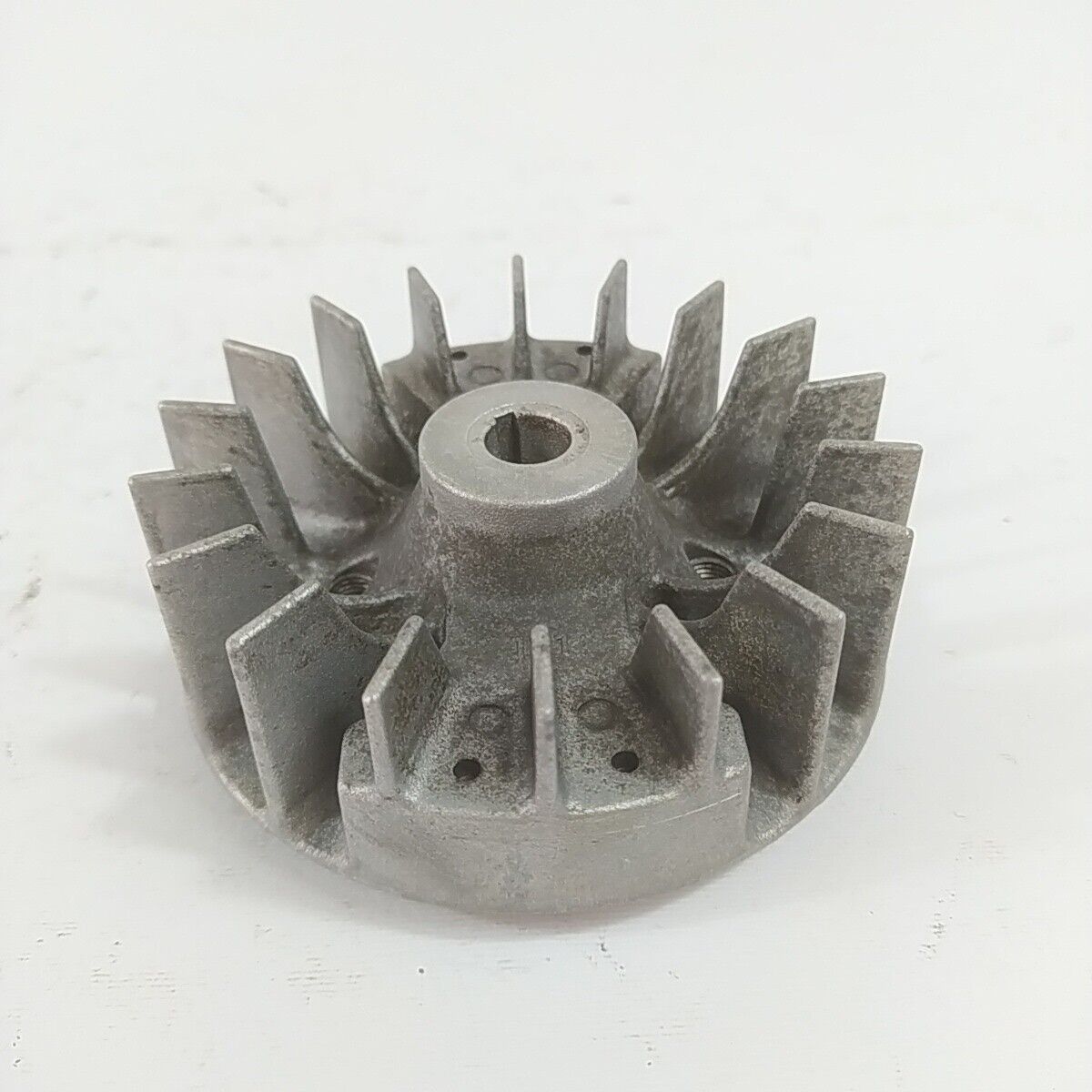 Ricambio VOLANO MAGNETICO DI AVVIAMENTO usato per decespugliatore ZENOAH G43L