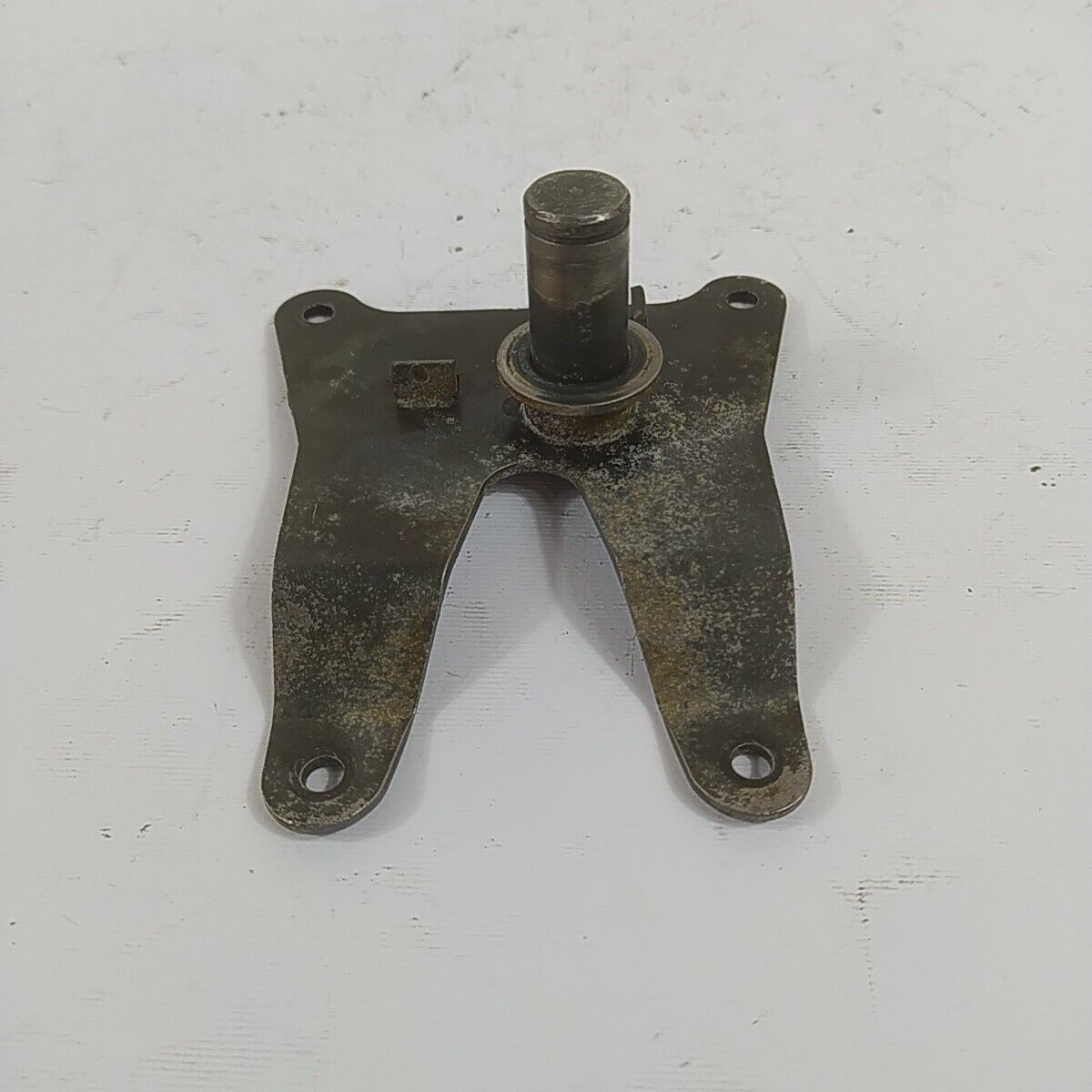 Ricambio STAFFA supporto MOTORE A ZAINO usato per decespugliatore ZENOAH G43L