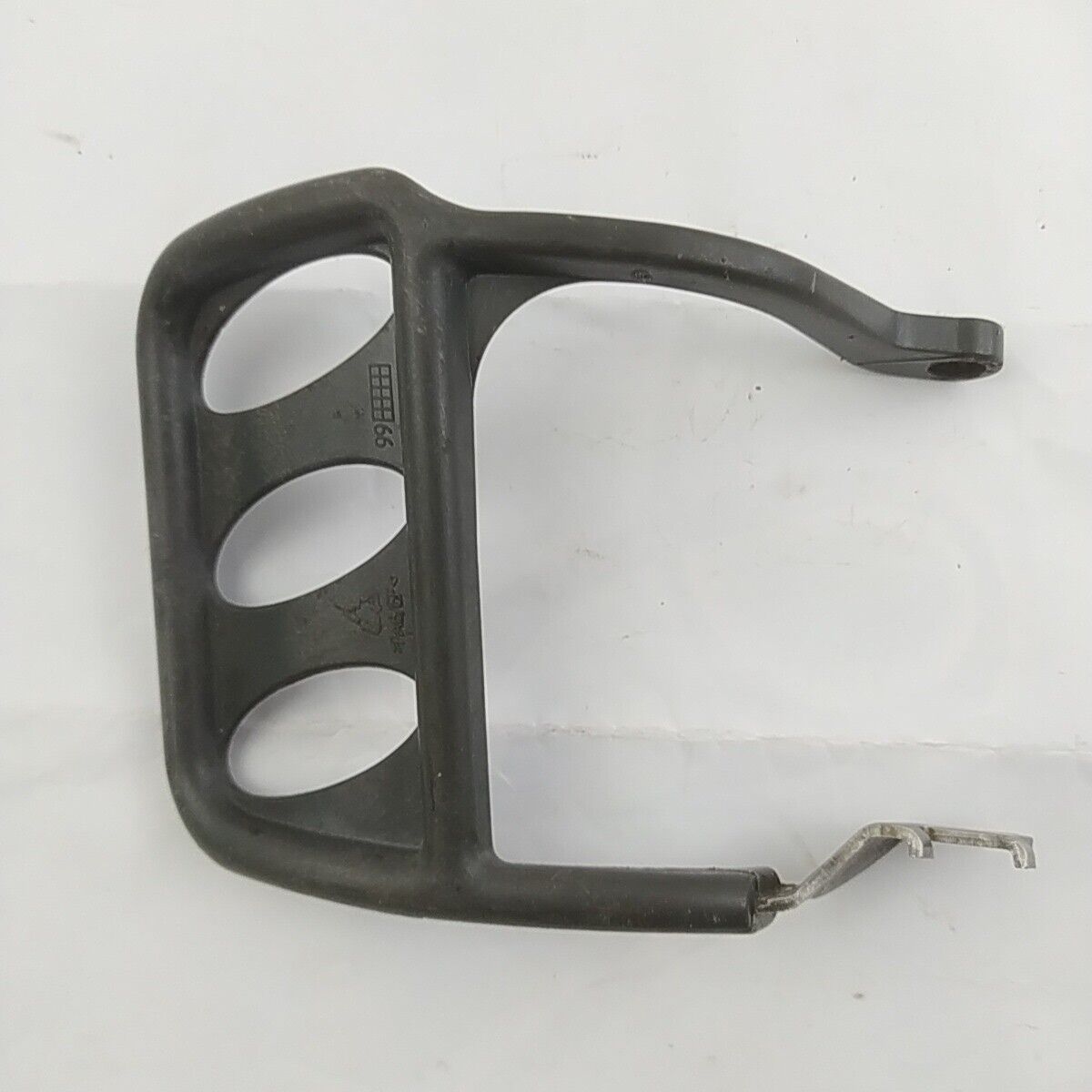 MOTOSEGA CASTOR CP 361 ricambio MANIGLIA PROTEZIONE FRENO BLOCCO CATENA  Usato