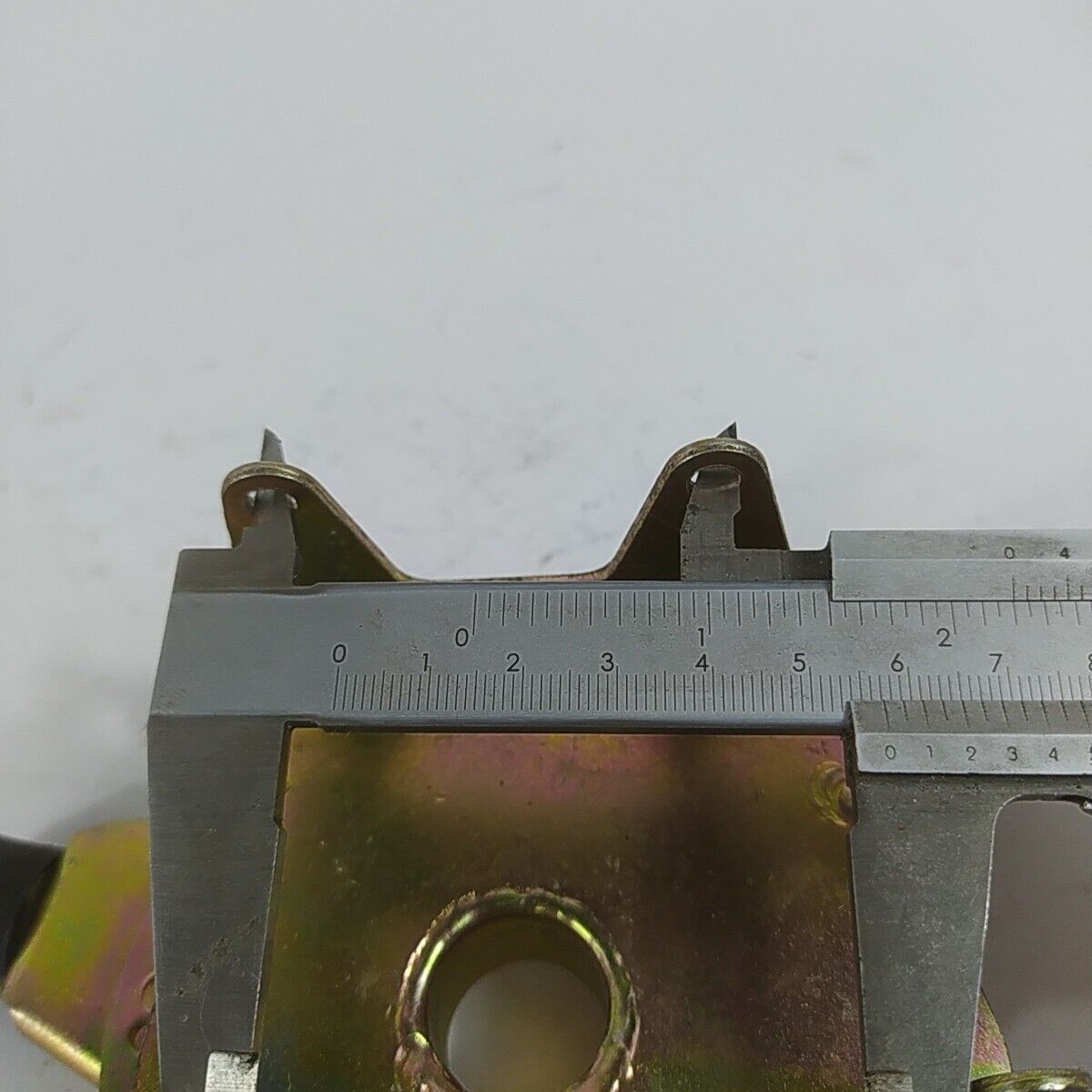 Ricambio DECESPUGLIATORE SHINDAIWA SK 45 F SUPPORTO STAFFA motore ZAINO usato