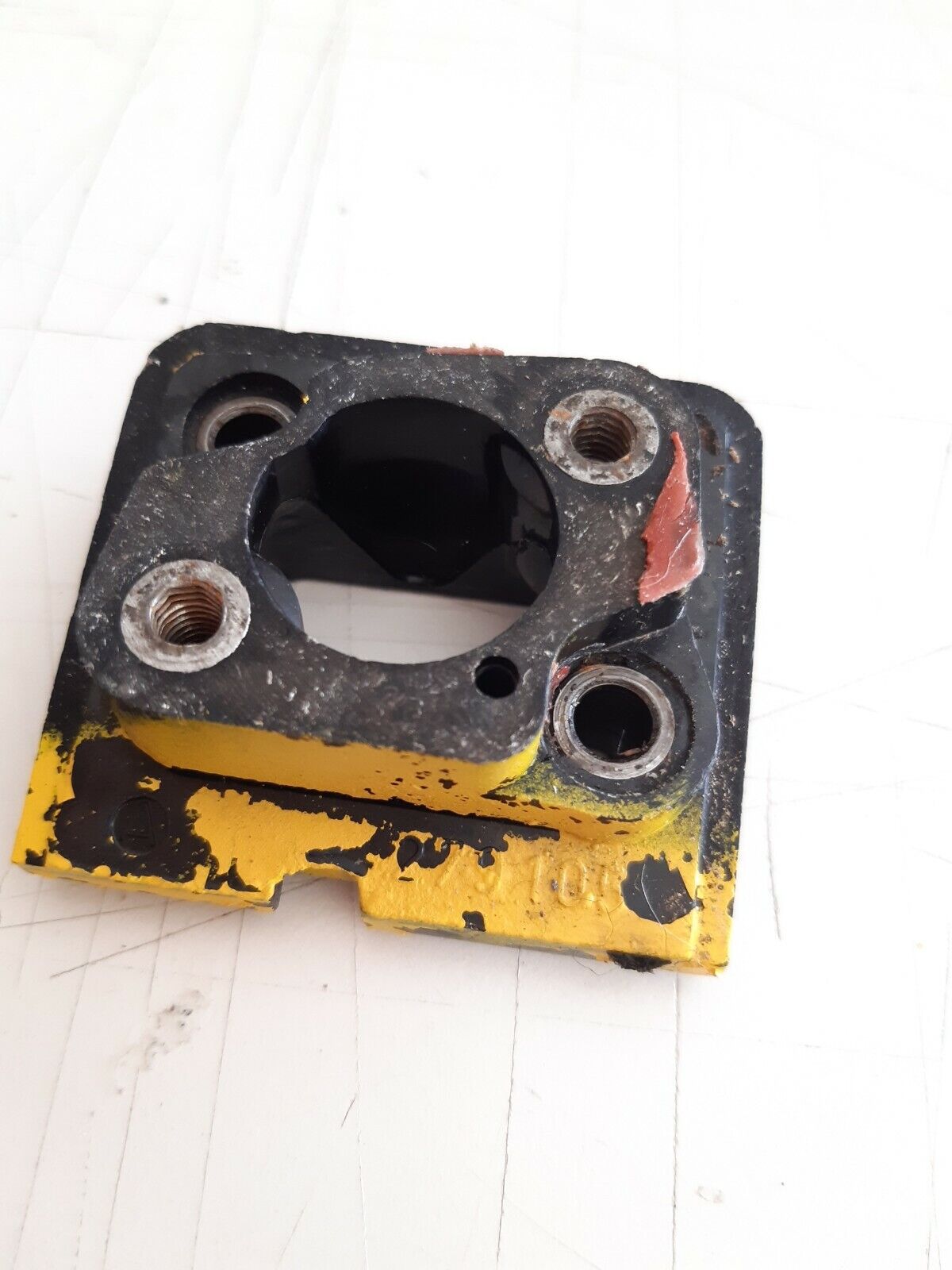 collettore APRIRAZIONE CARBURATORE PER MOTOSEGA PARTNER R420 ricambi usati