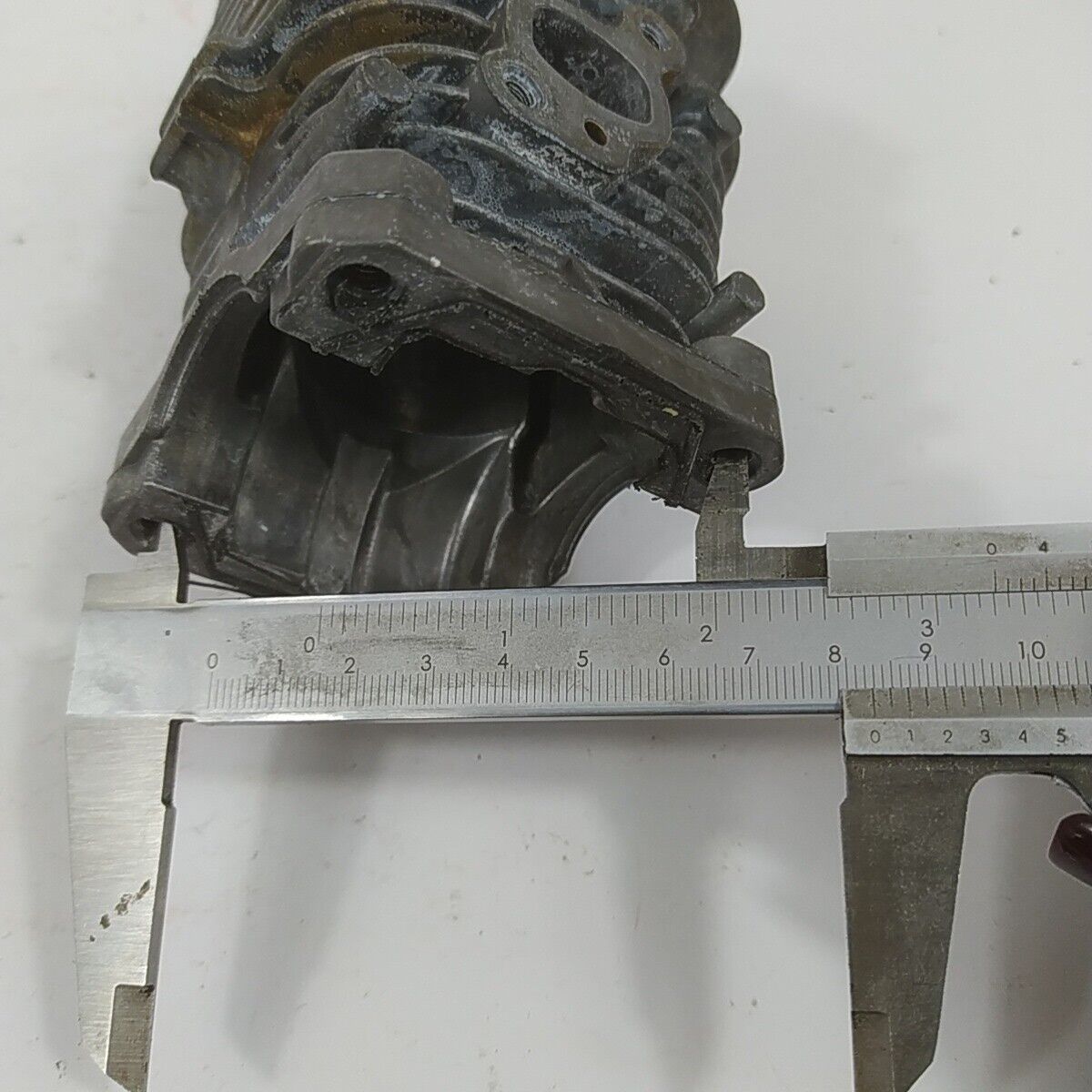 CILINDRO E PISTONE MOTORE Diametro 41 PER MOTOSEGA POULAN 2250 ricambi usati