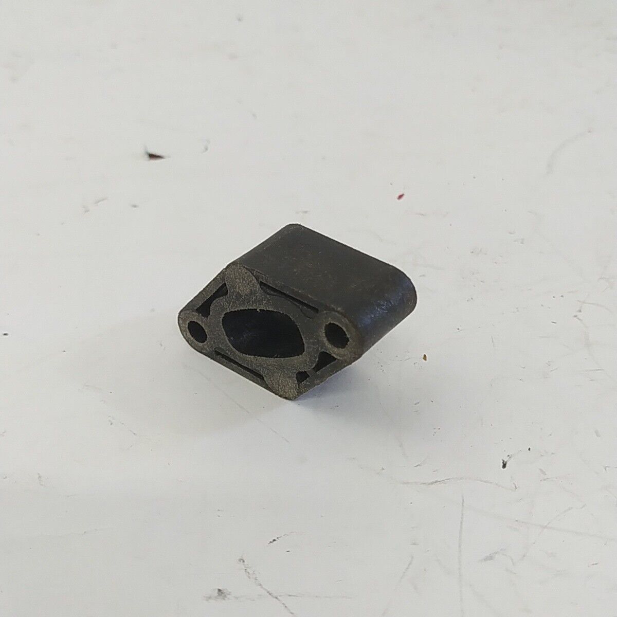 Ricambio COLLETTORE CARBURATORE usato per decespugliatore Komatsu ZENOAH G4K