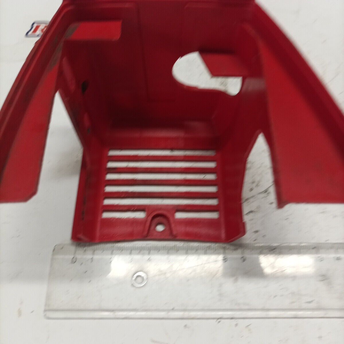 Ricambio COPERCHIO COPRI MOTORE  Usato per decespugliatore Komatsu ZENOAH G3K