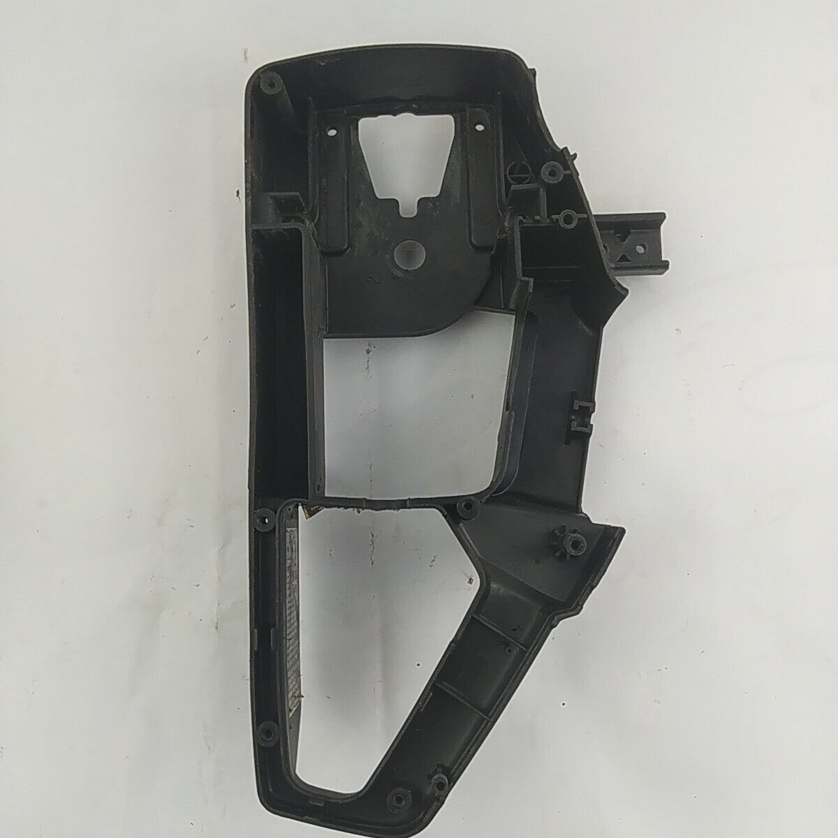 Ricambi CARCASSA IMPUGNATURA TELAIO motosega MCCULLOCH  eager beaver 2014  usato