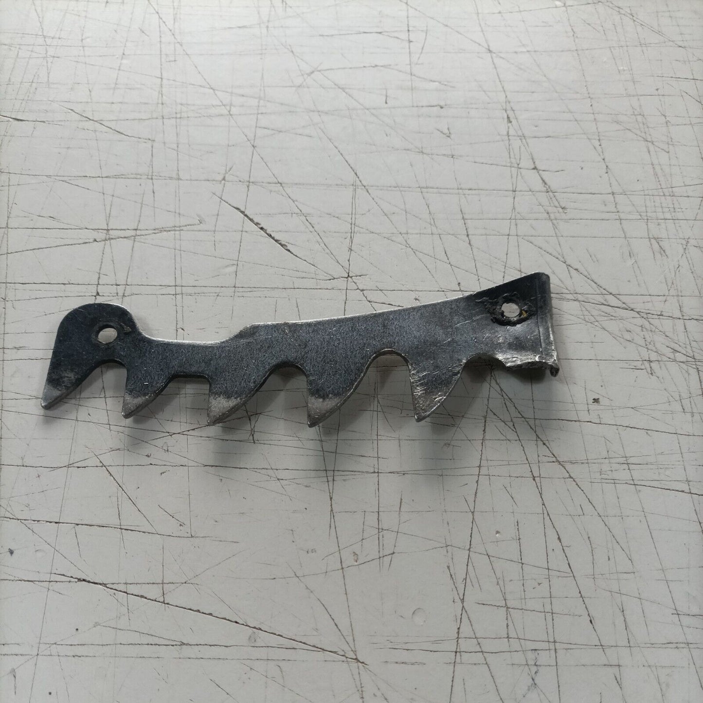 ricambio usato ARPIONE ARTIGLIO IL TAGLIO PER MOTOSEGA ALPINA PROF 45 41