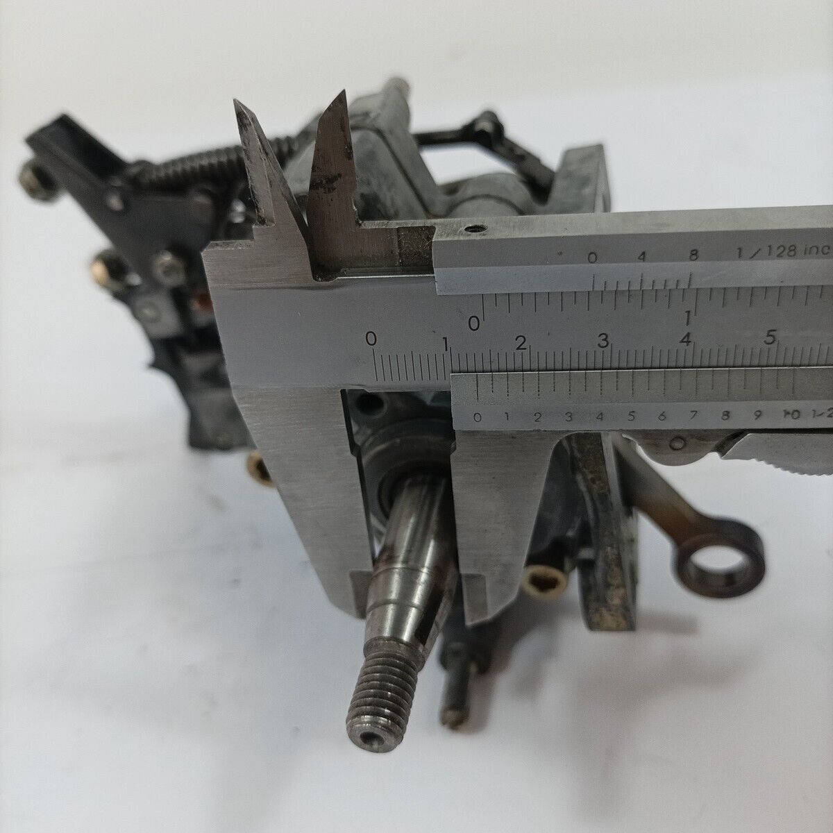 ricambi BASAMENTO ALBERO MOTORE CILINDRO per motosega ALPINA SILVER 40 usati