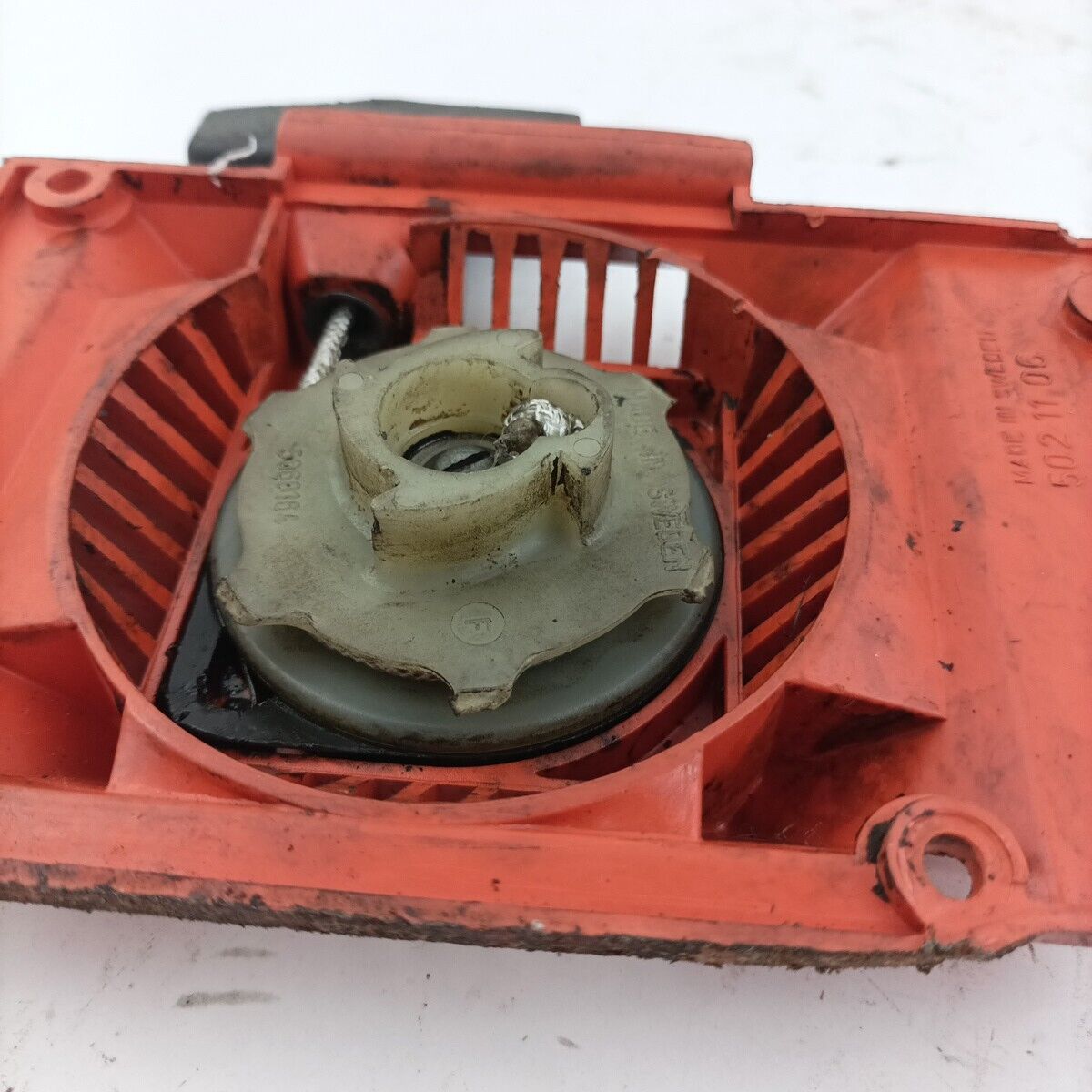 Ricambi per MOTOSEGA HUSQVARNA 39 R usati COPERCHIO DI AVVIAMENTO trascinatore